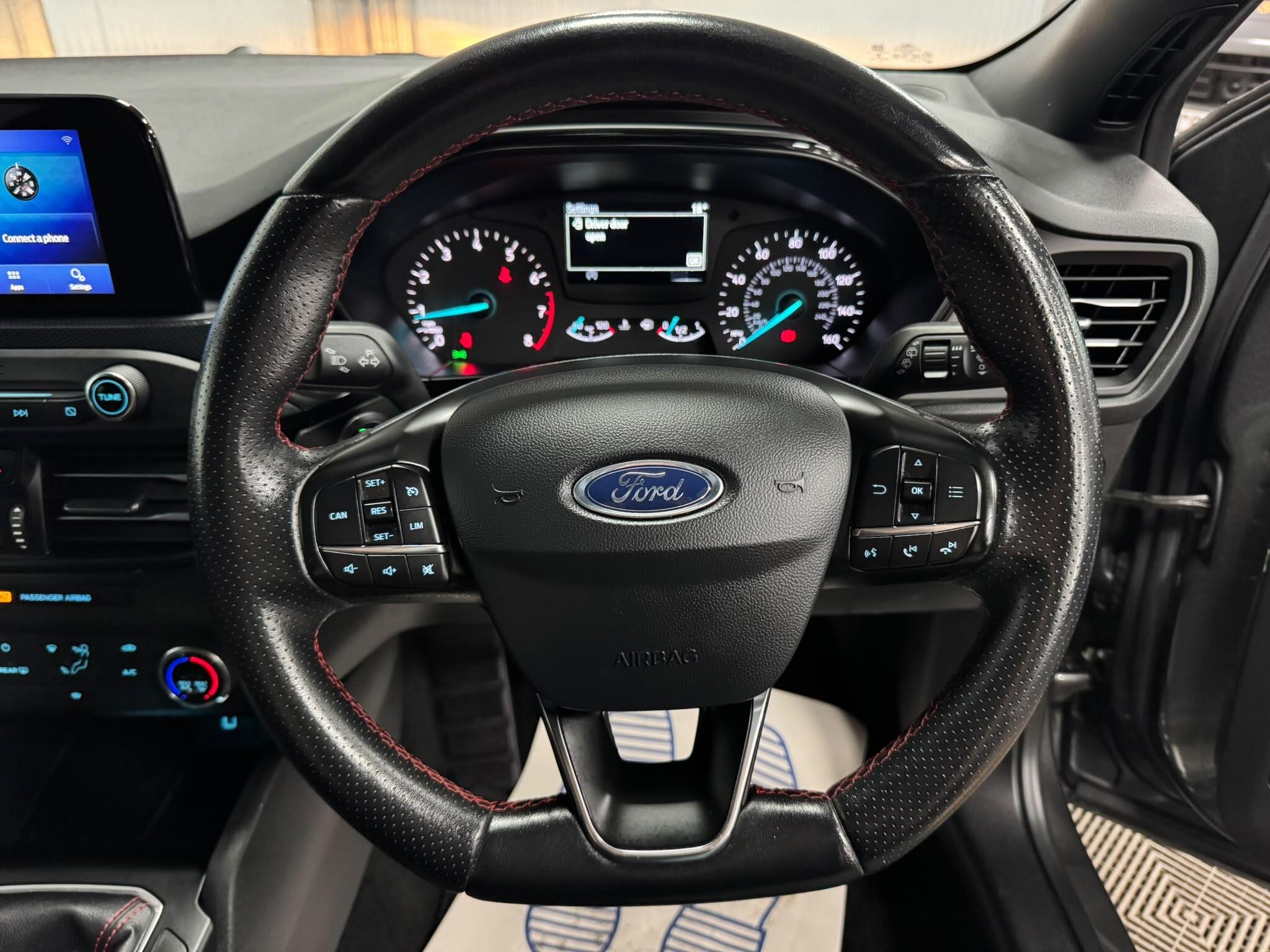 Ford Focus view 17