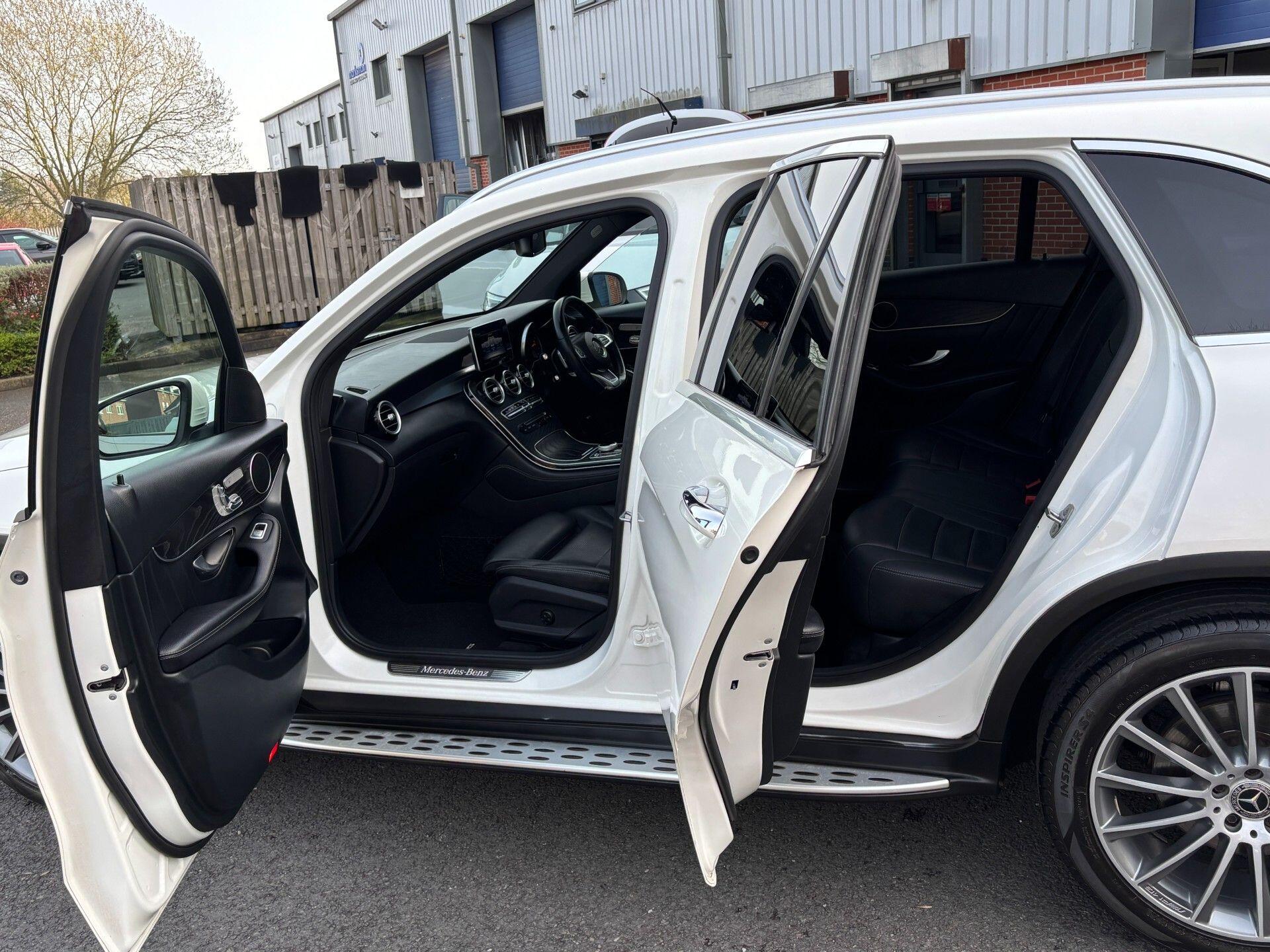 Mercedes-Benz GLC view 17