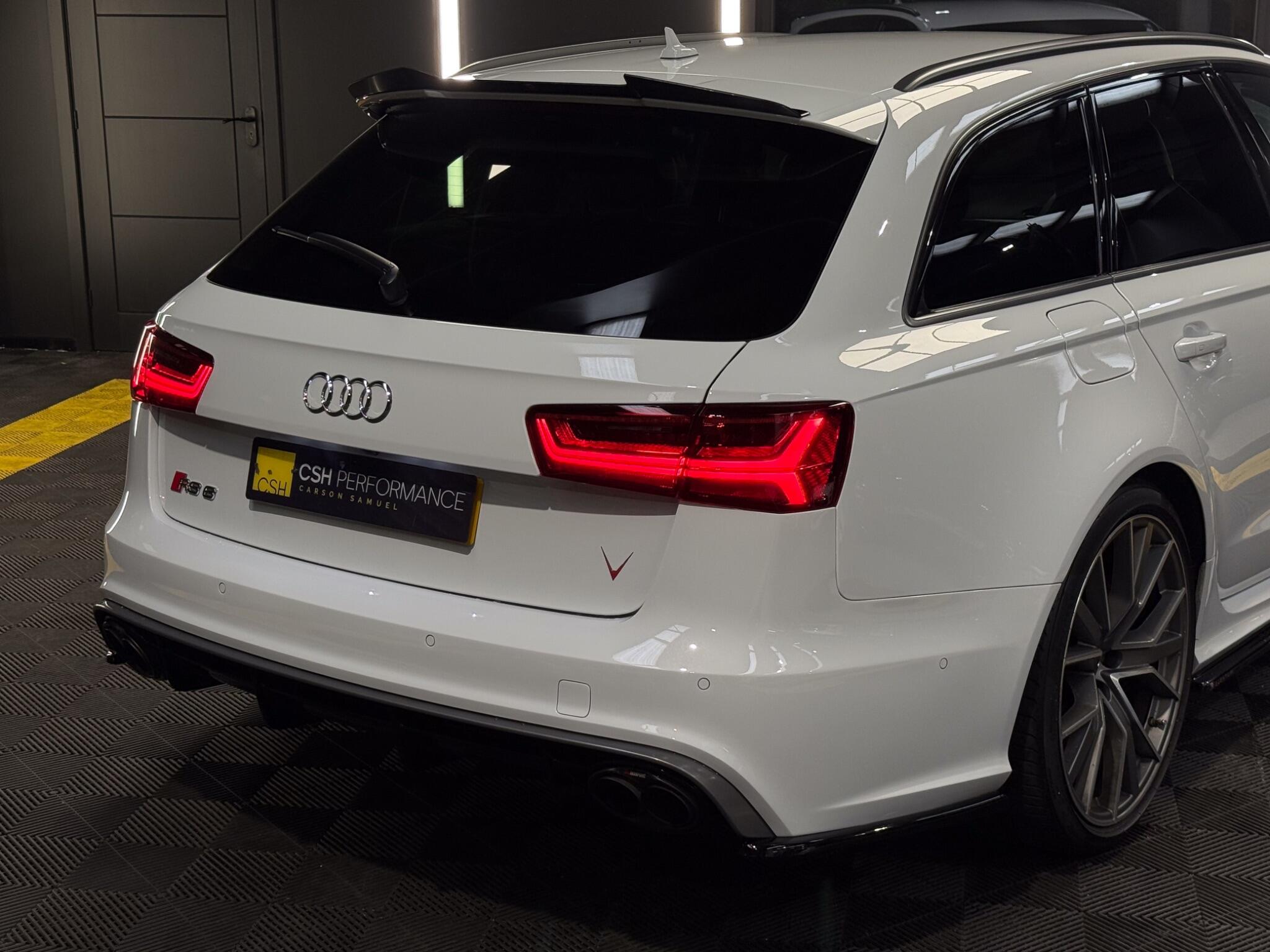 Audi RS6 Avant view 12