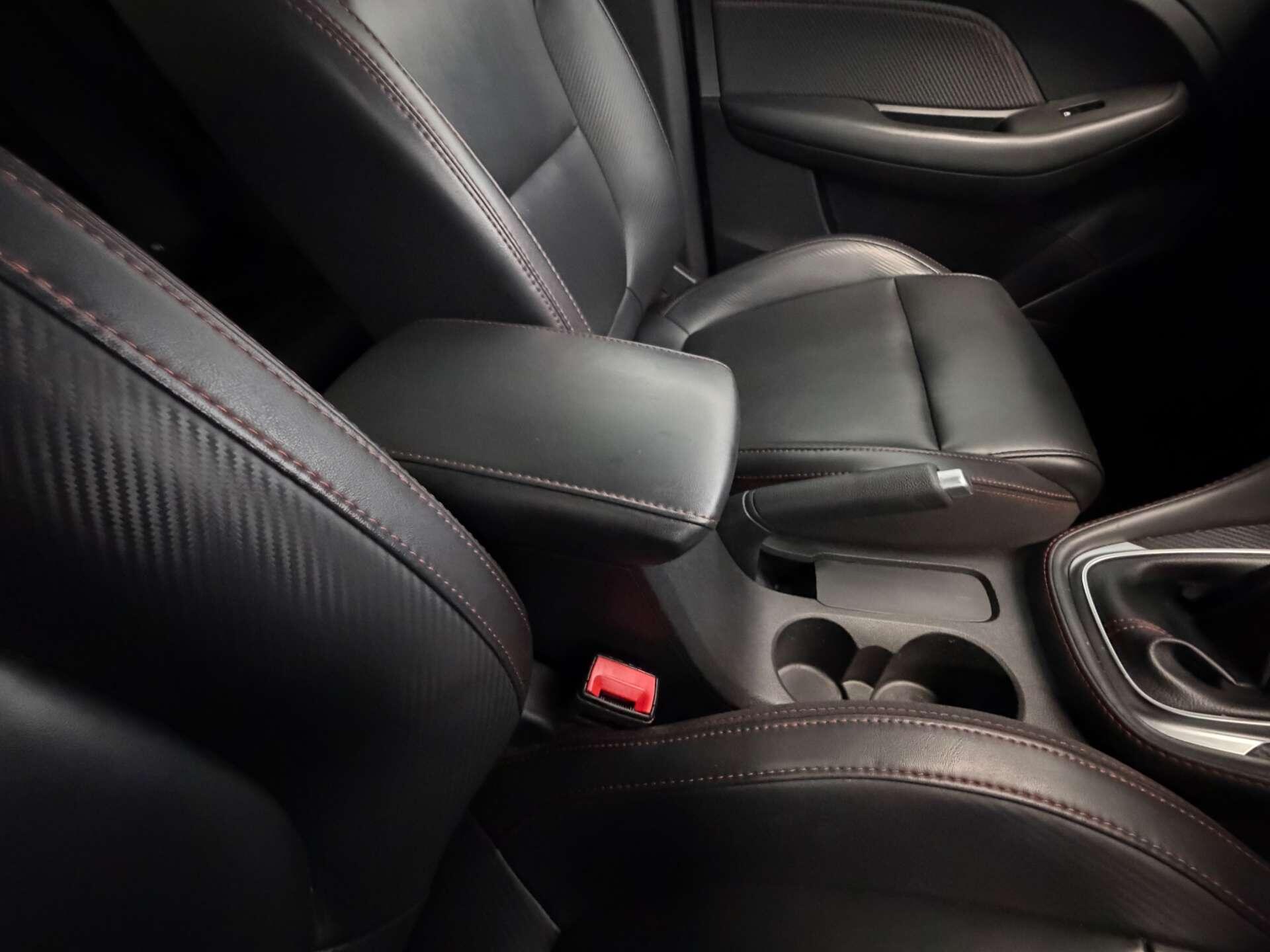 MG ZS view 24