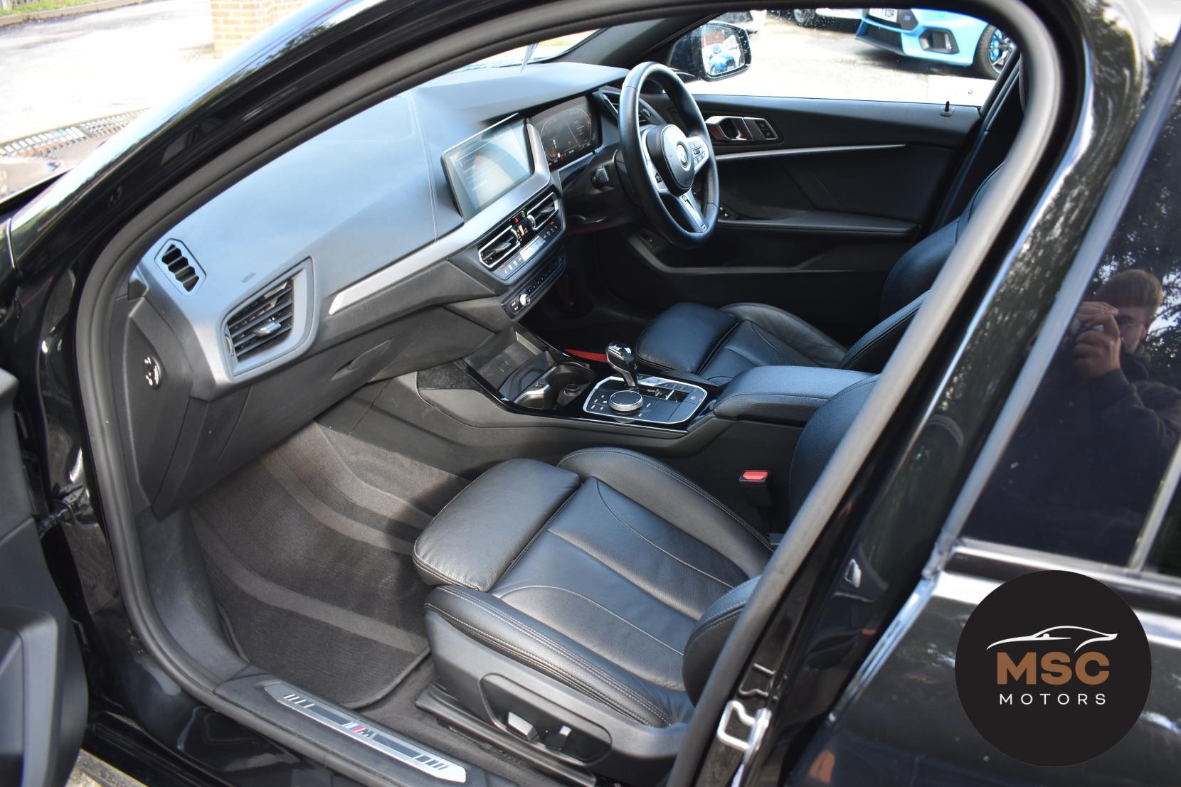 BMW 1 Series view 34