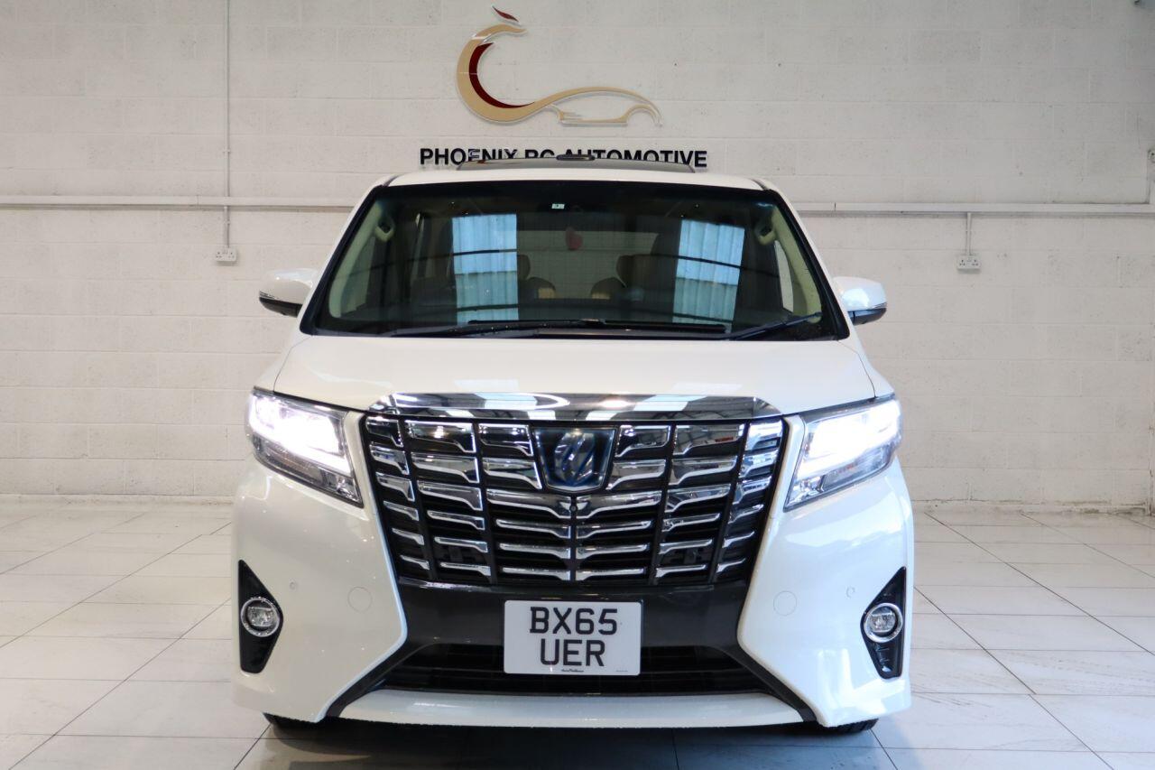 Toyota Alphard view 7