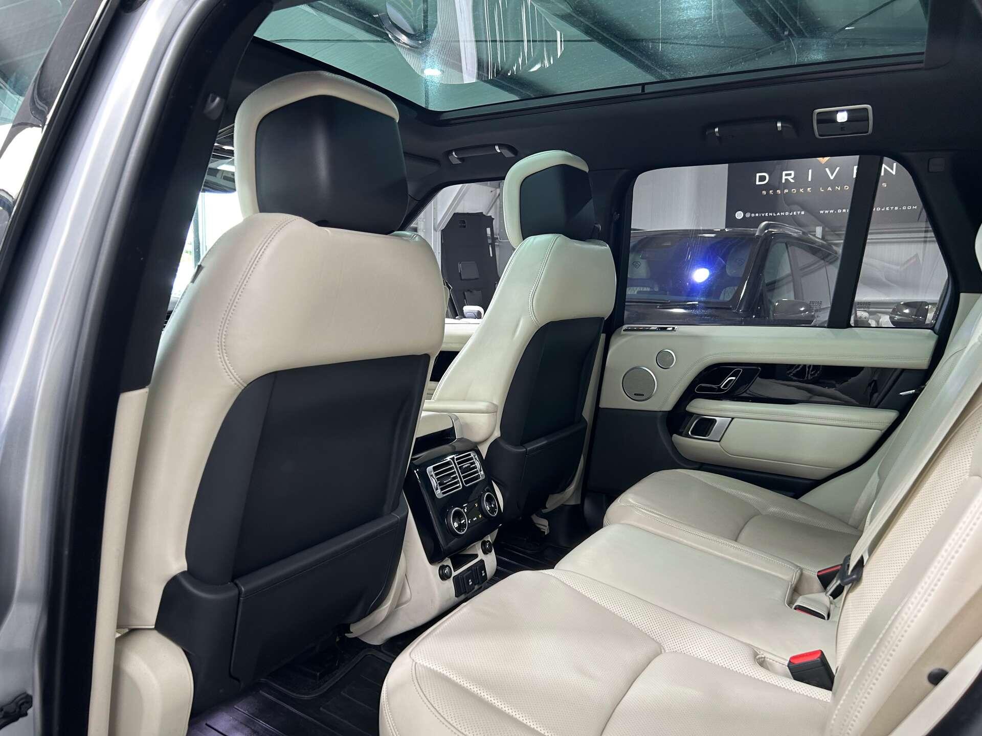 Land Rover Range Rover view 22
