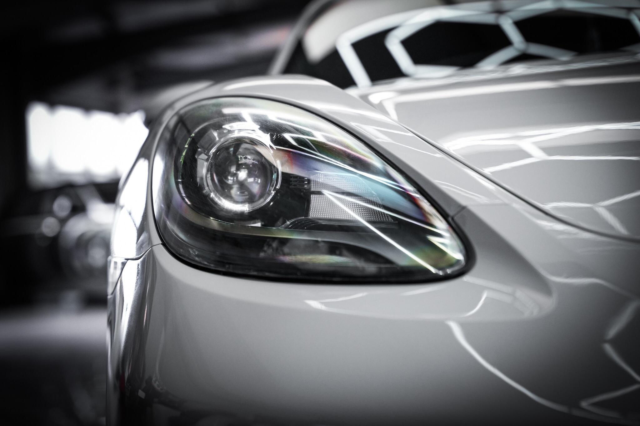 Porsche Cayman view 29