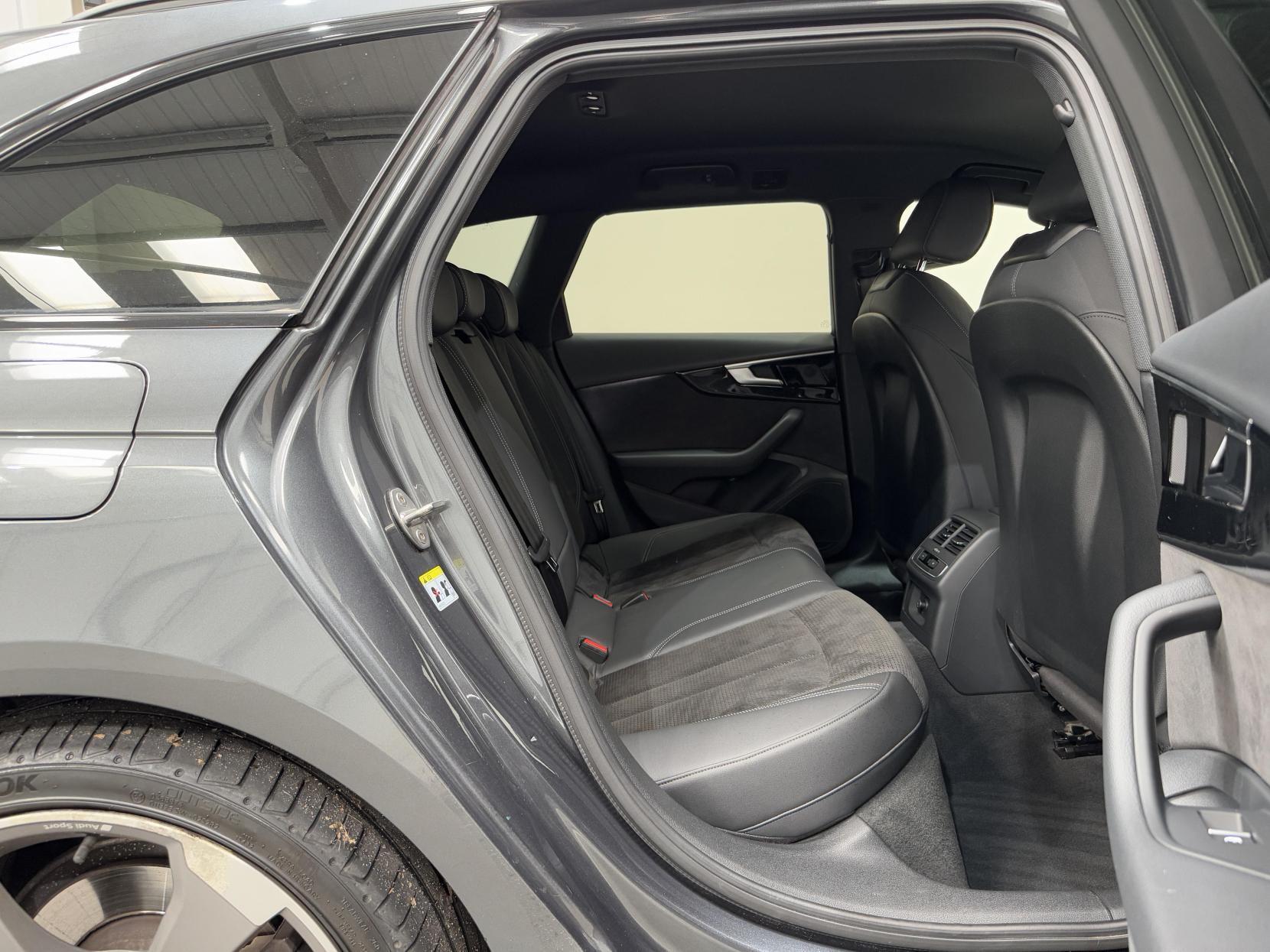 Audi A4 Avant view 43