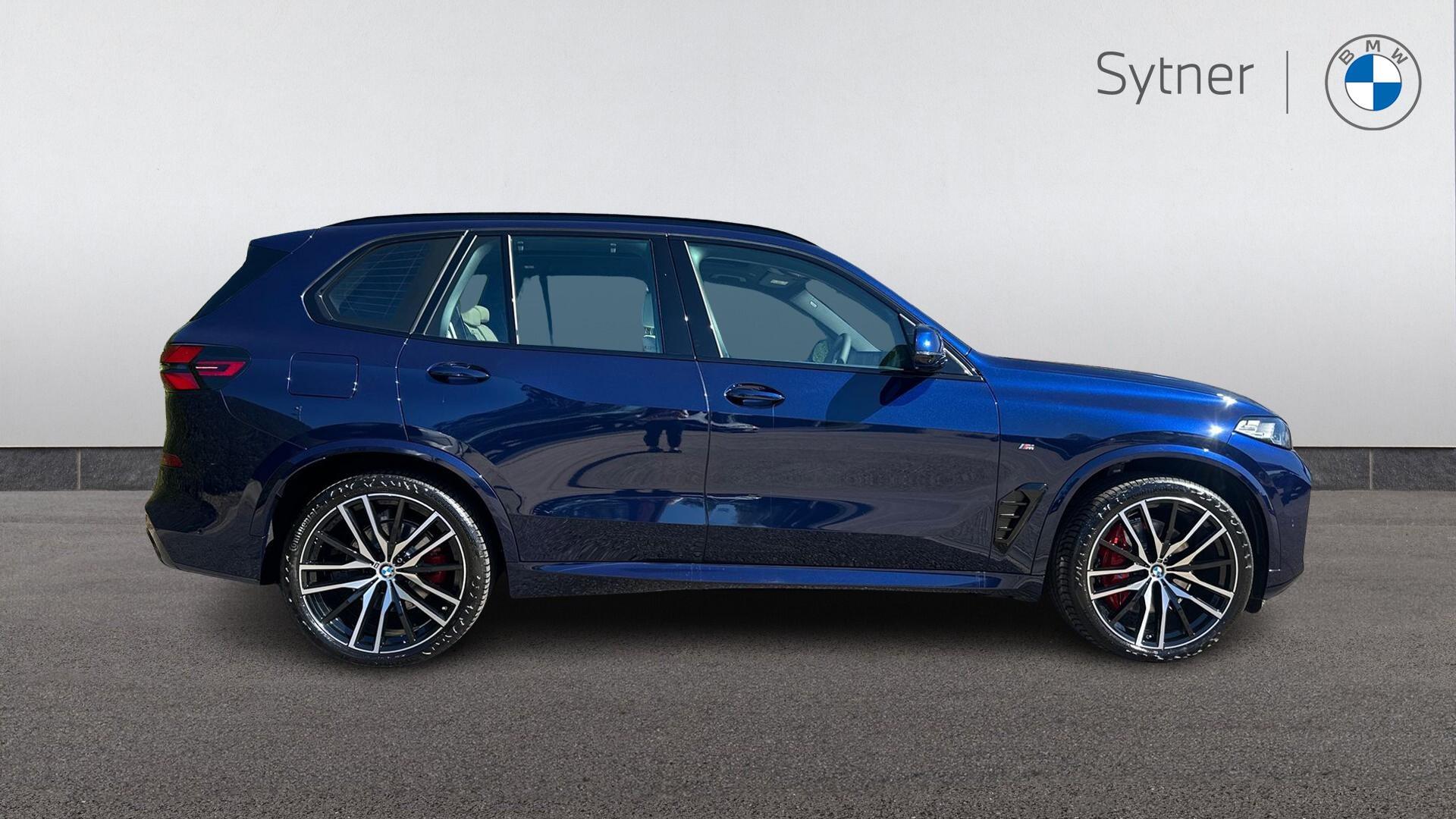 BMW X5 view 3