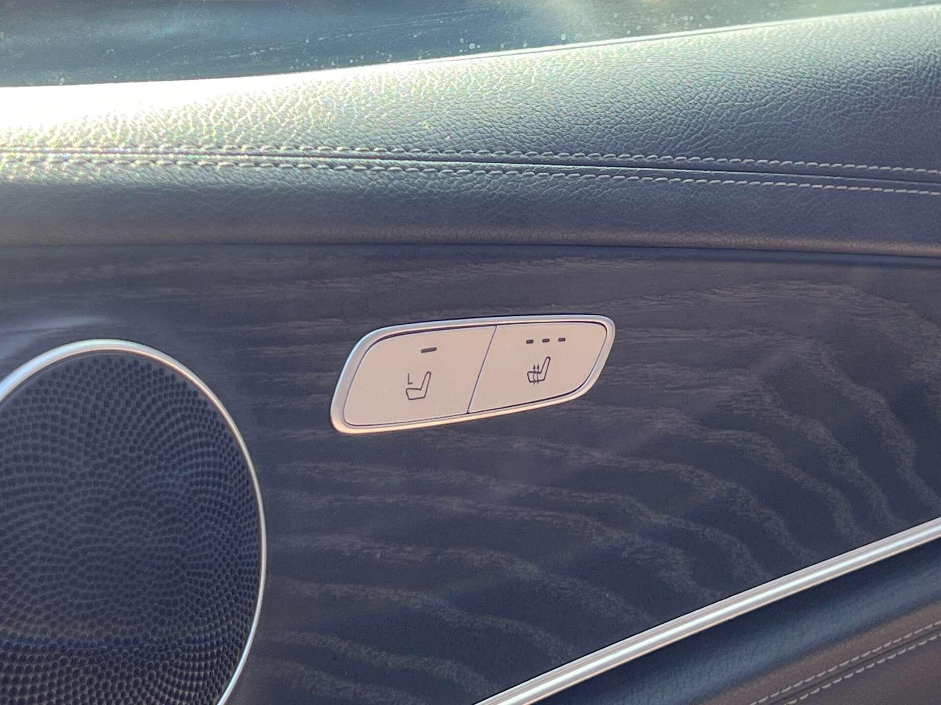 Mercedes-Benz E-Class view 64