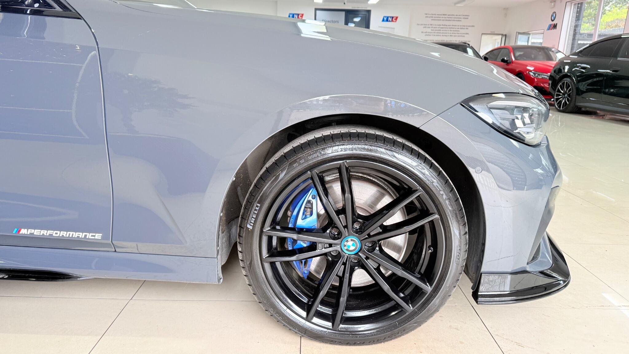 BMW 3 Series view 66