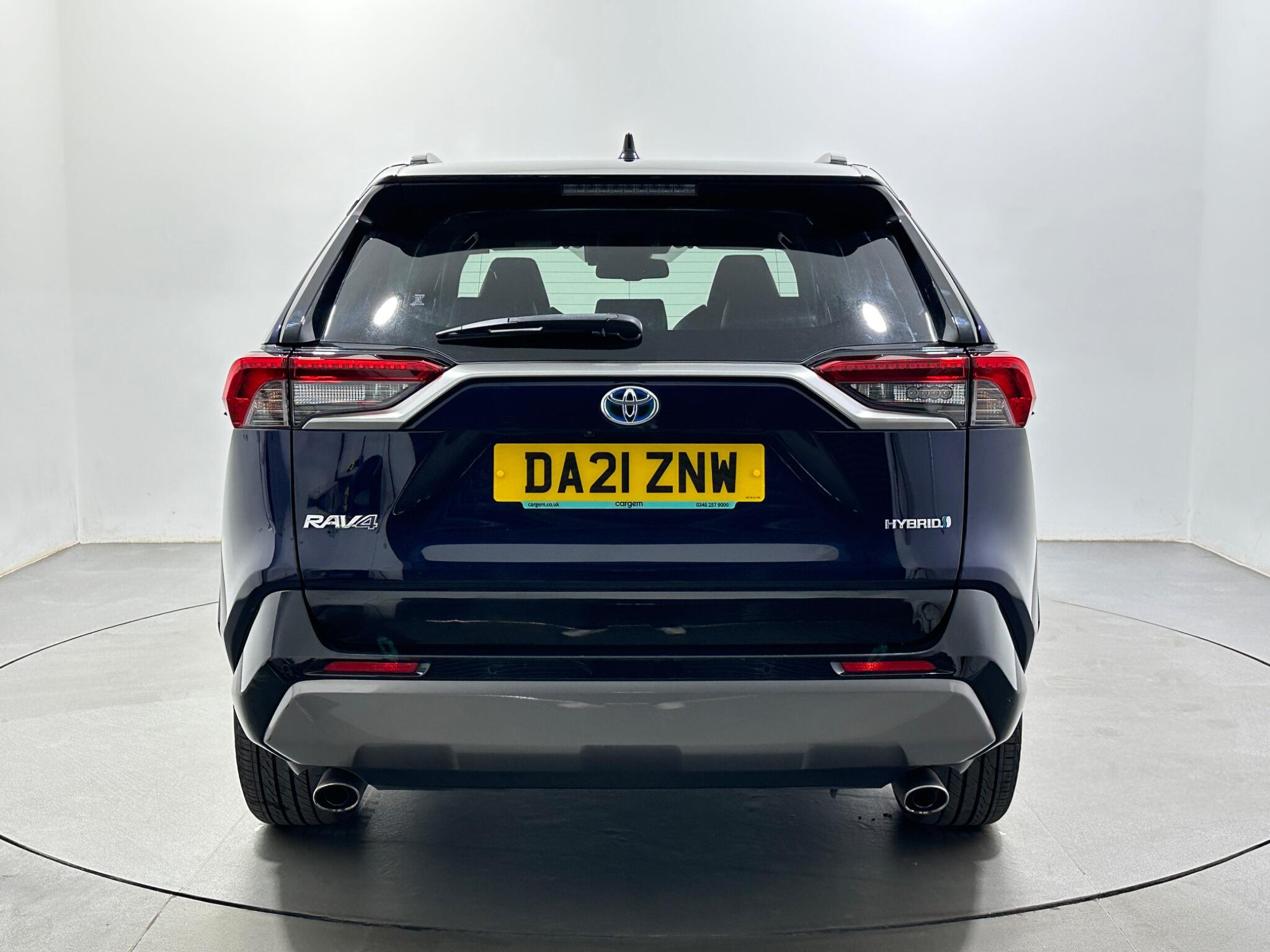 Toyota Rav4 view 7