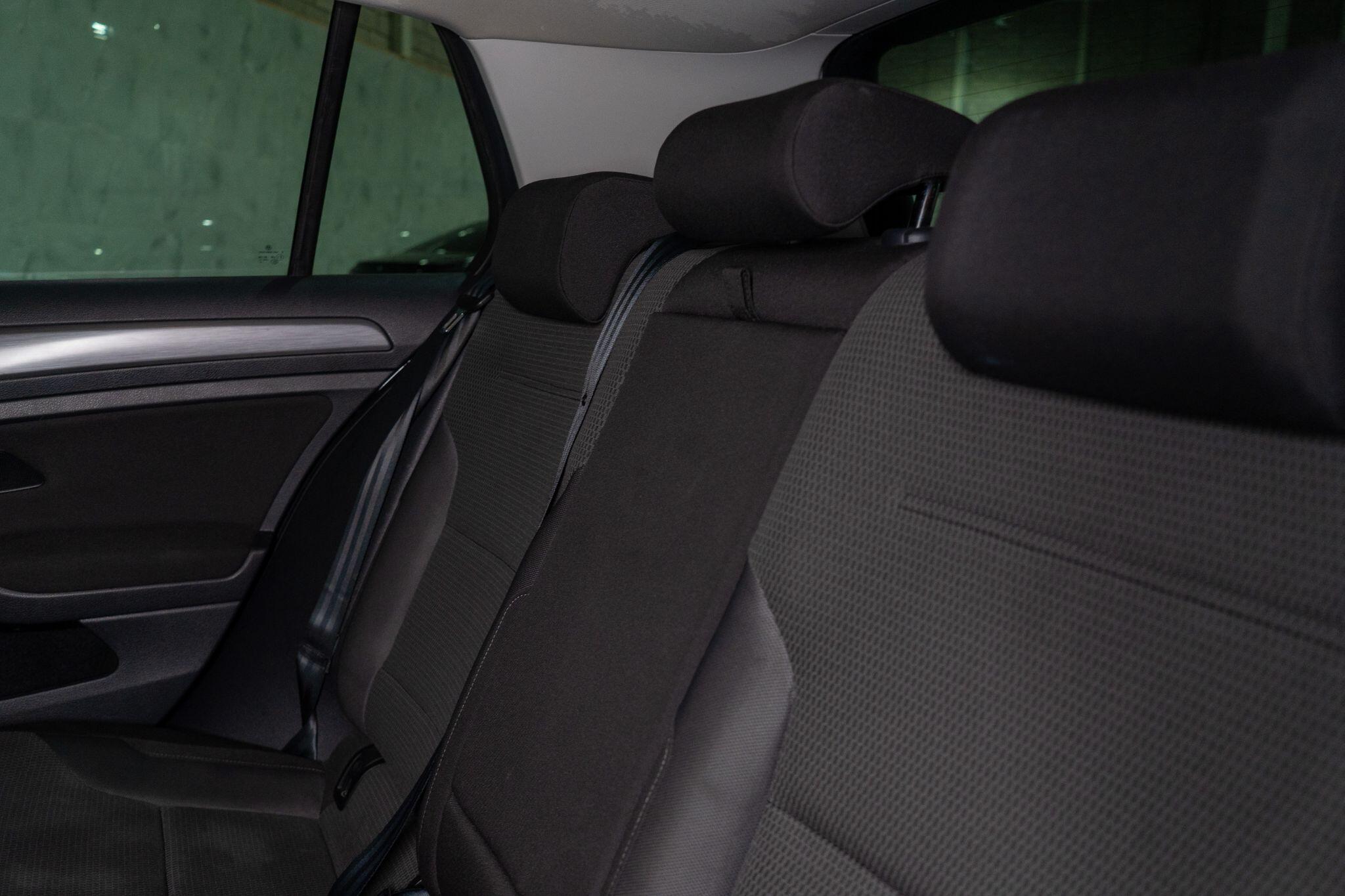 Volkswagen Golf view 28