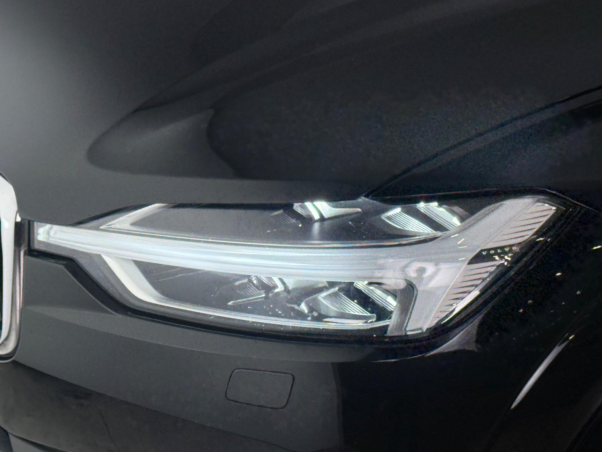 Volvo XC60 view 13