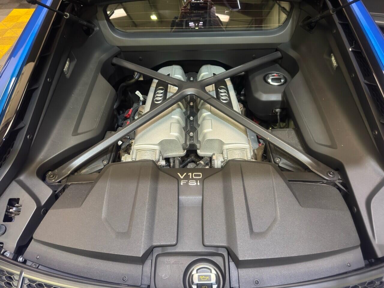 Audi R8 view 29