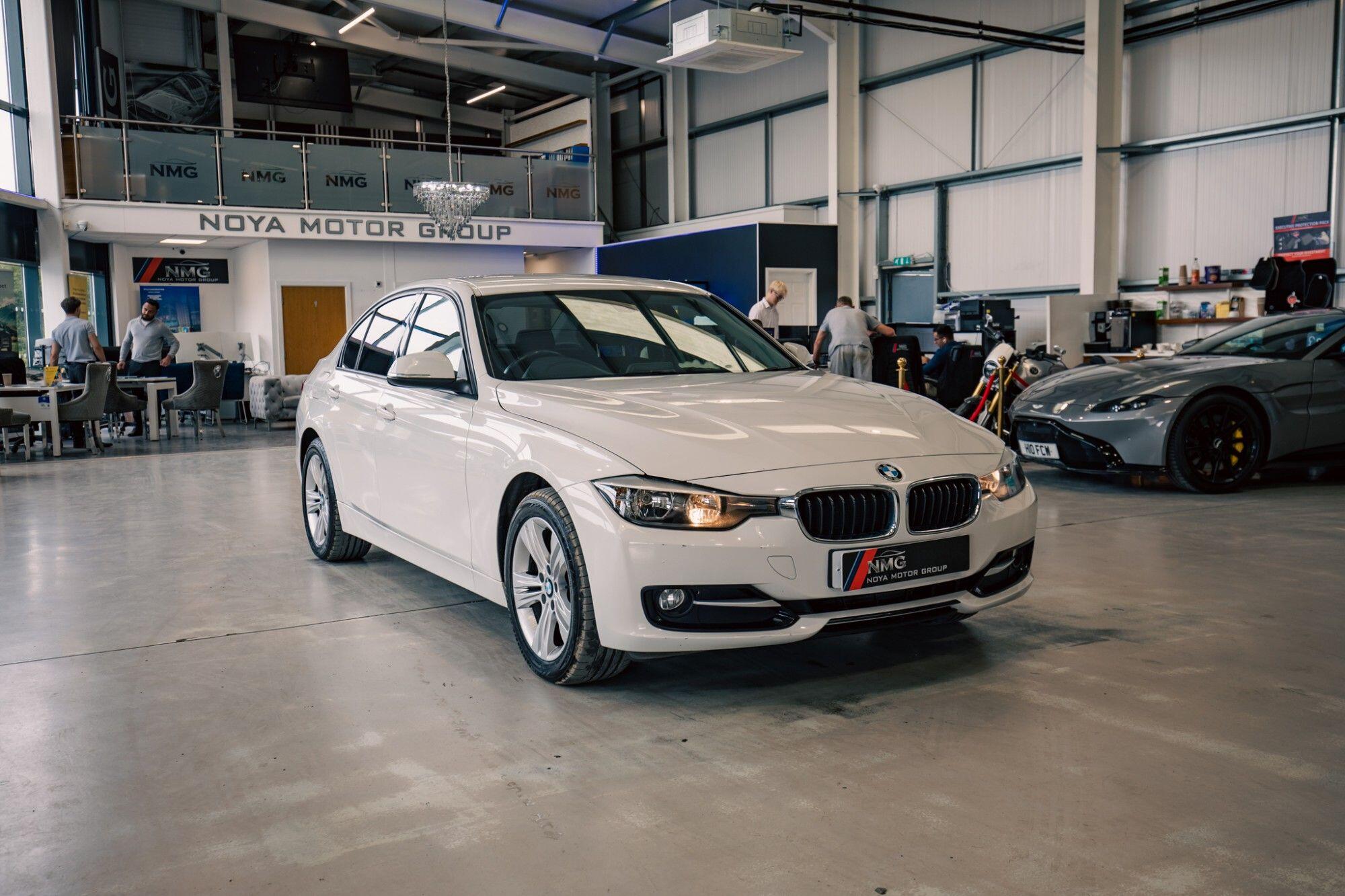 BMW 3 Series view 8