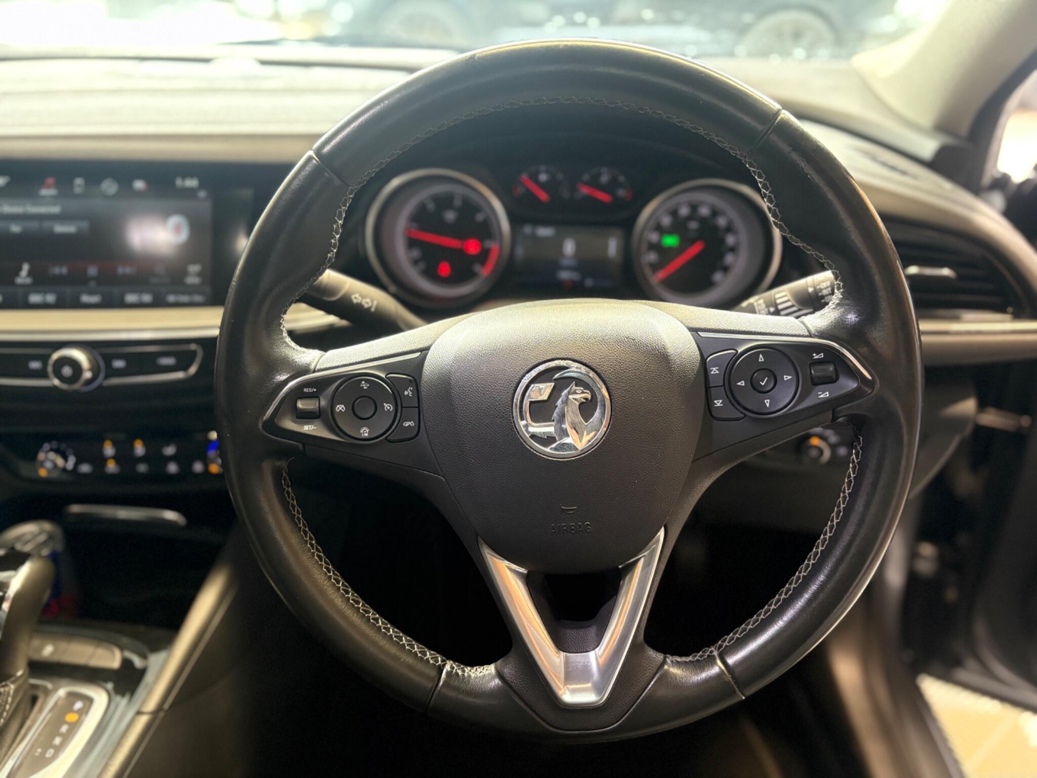 Vauxhall Insignia view 25