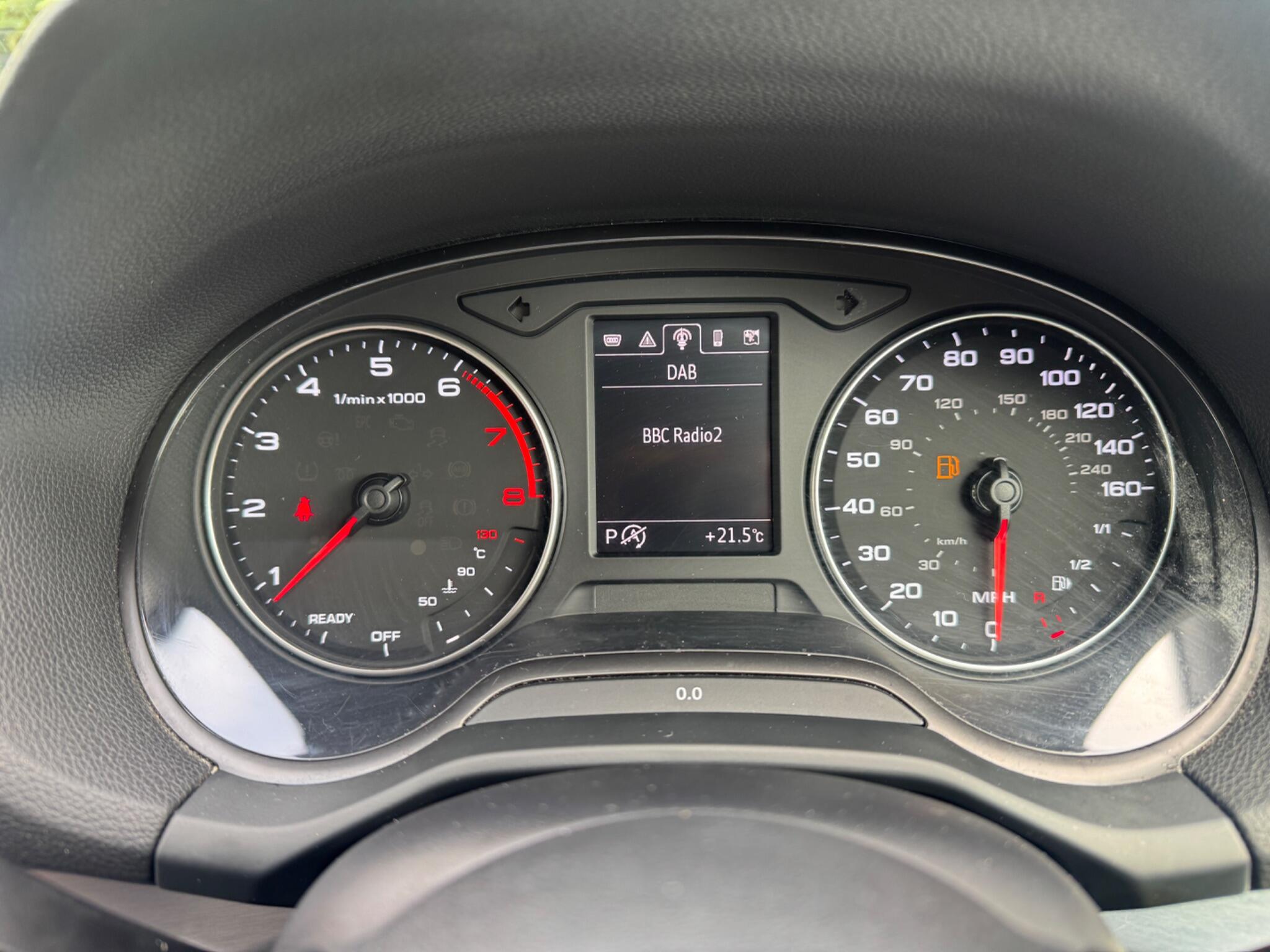 Audi Q2 view 65