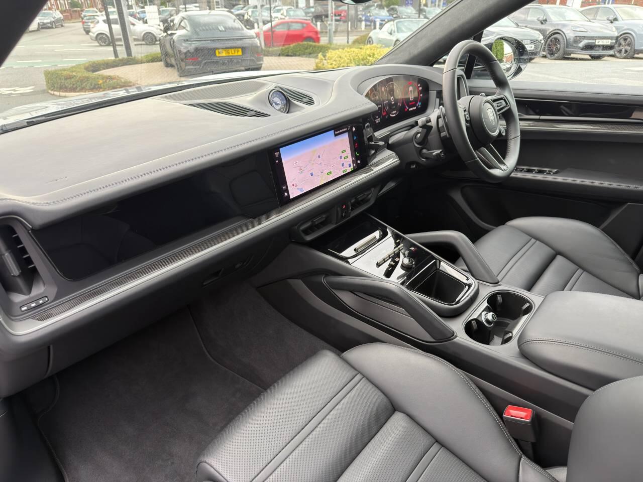 Porsche Cayenne view 5