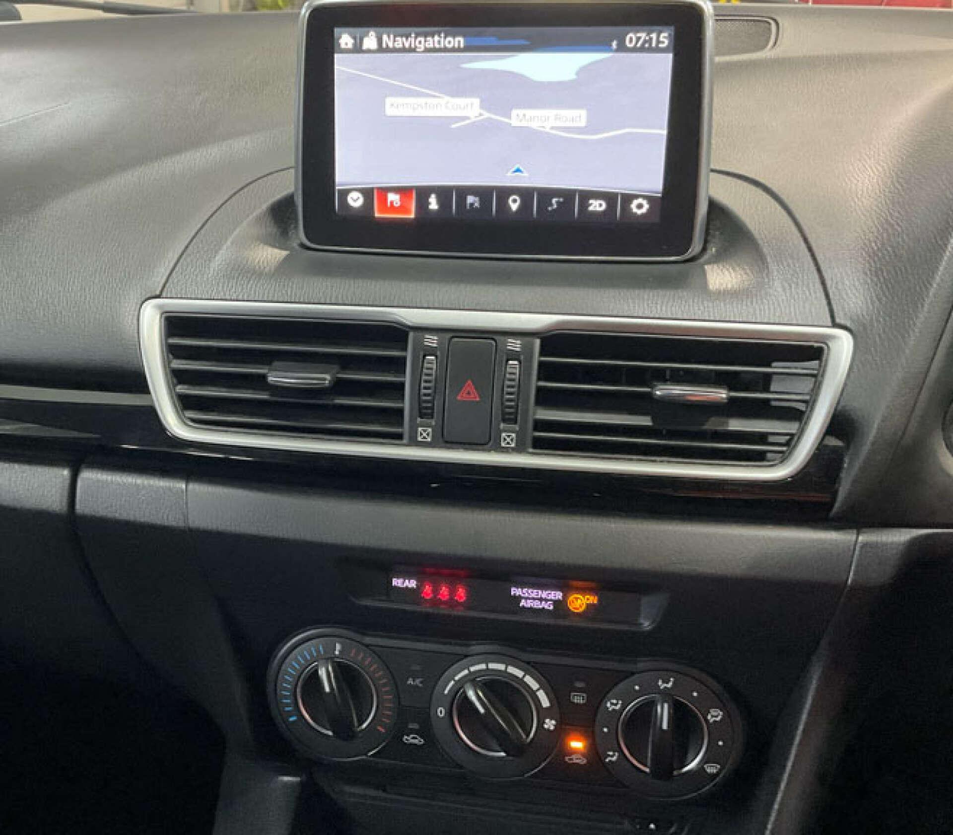 Mazda Mazda3 view 2