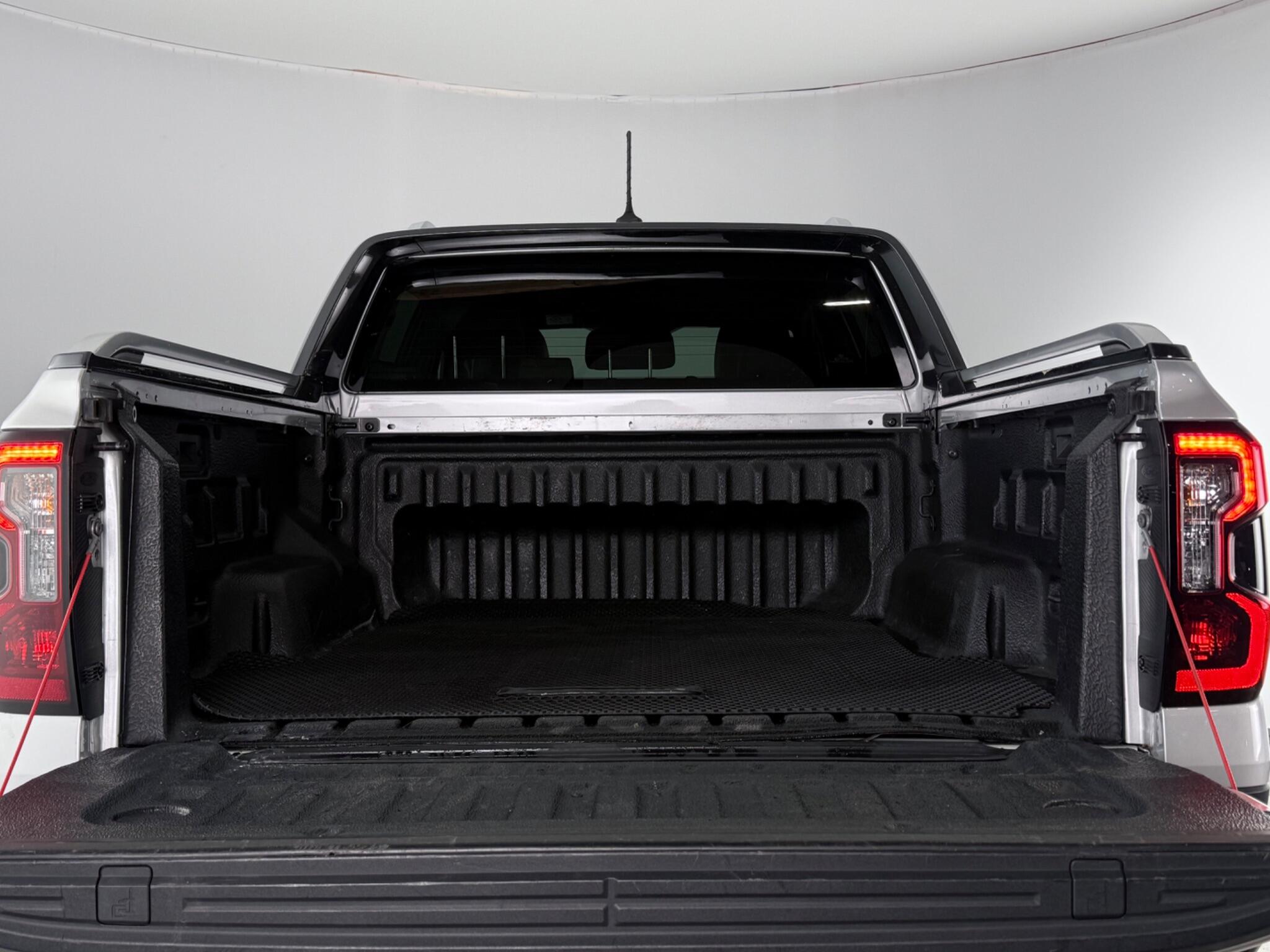 Ford Ranger view 10