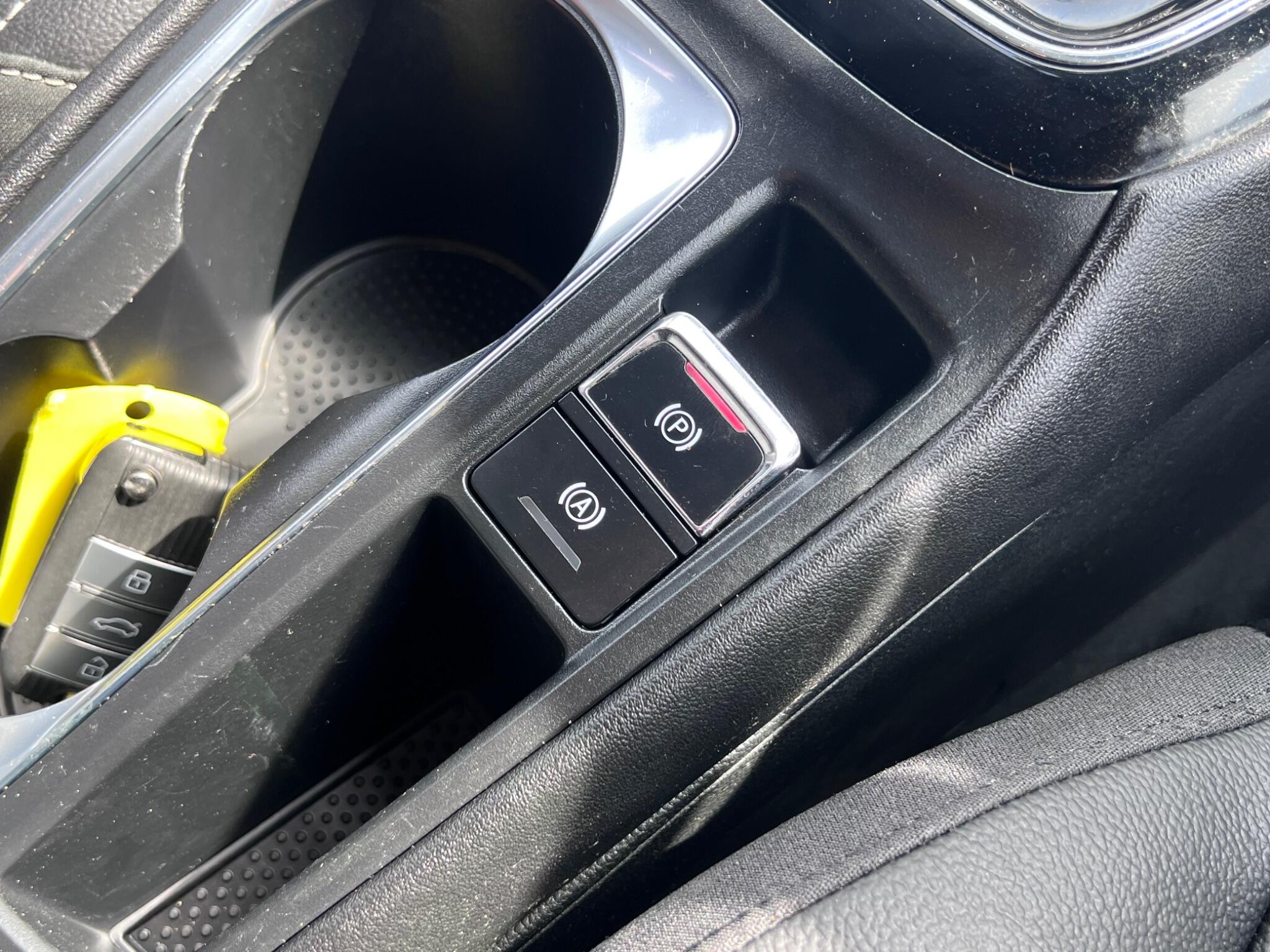 MG MG5 view 30
