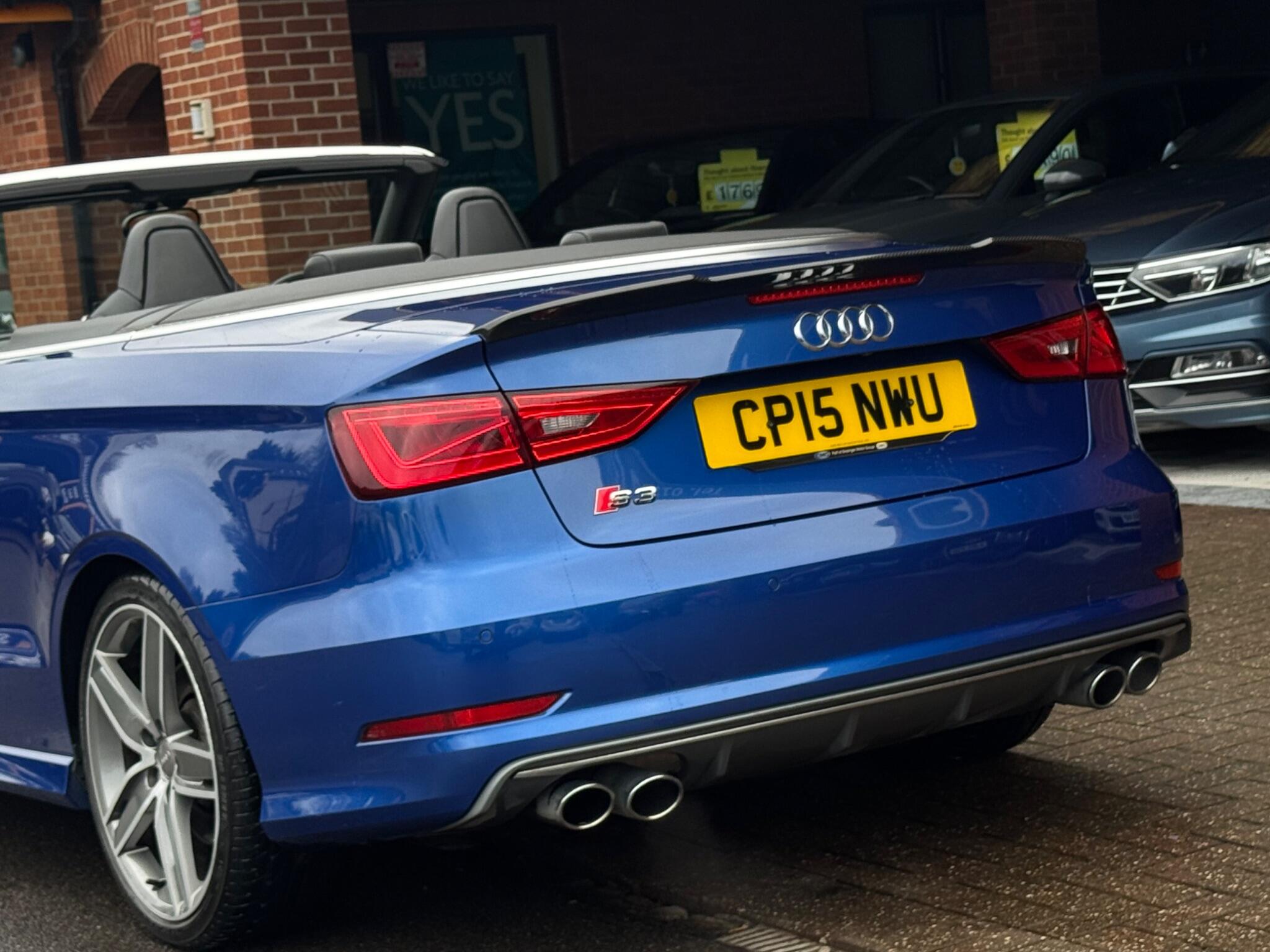 Audi Cabriolet view 11