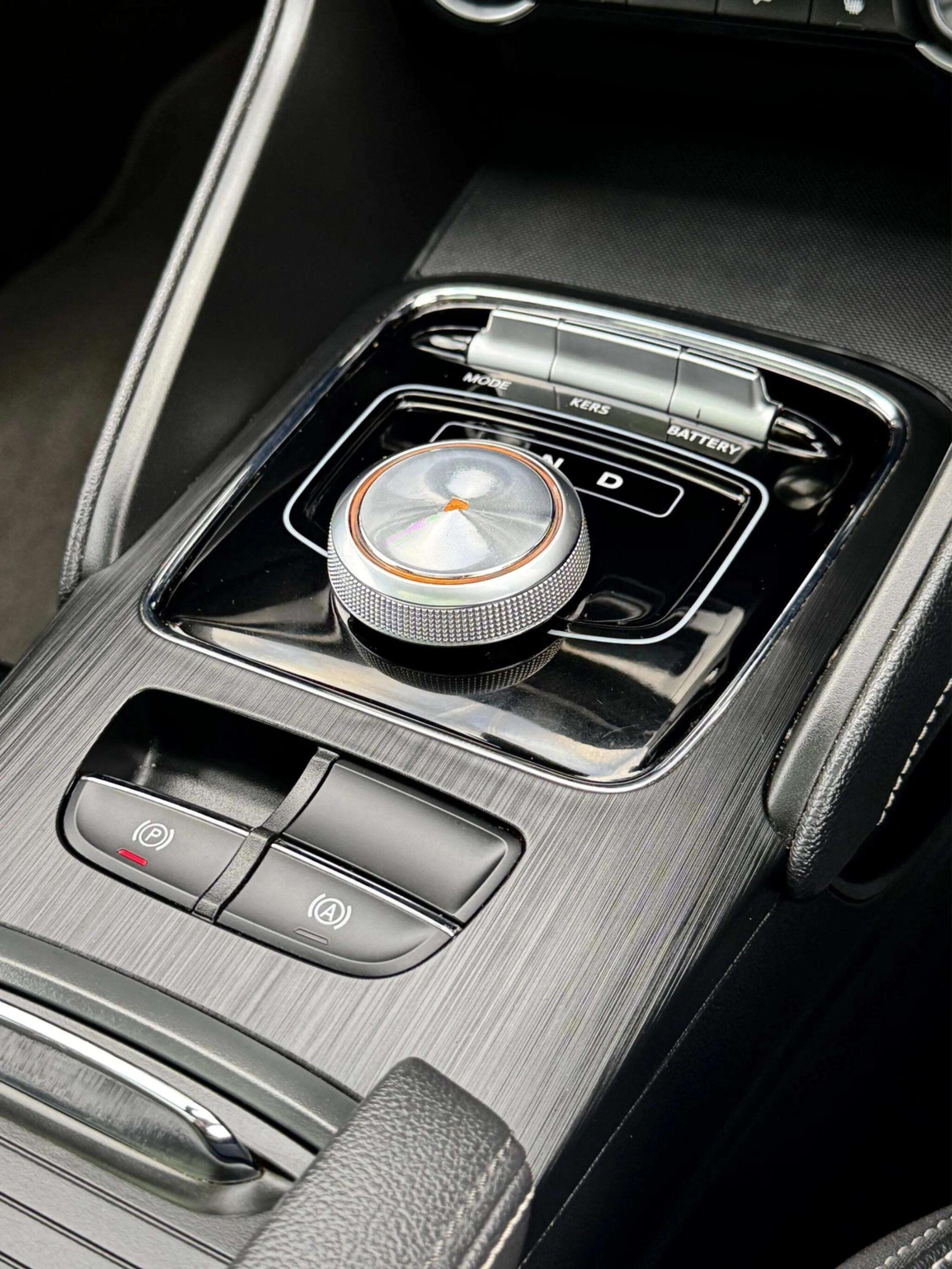 MG ZS view 32
