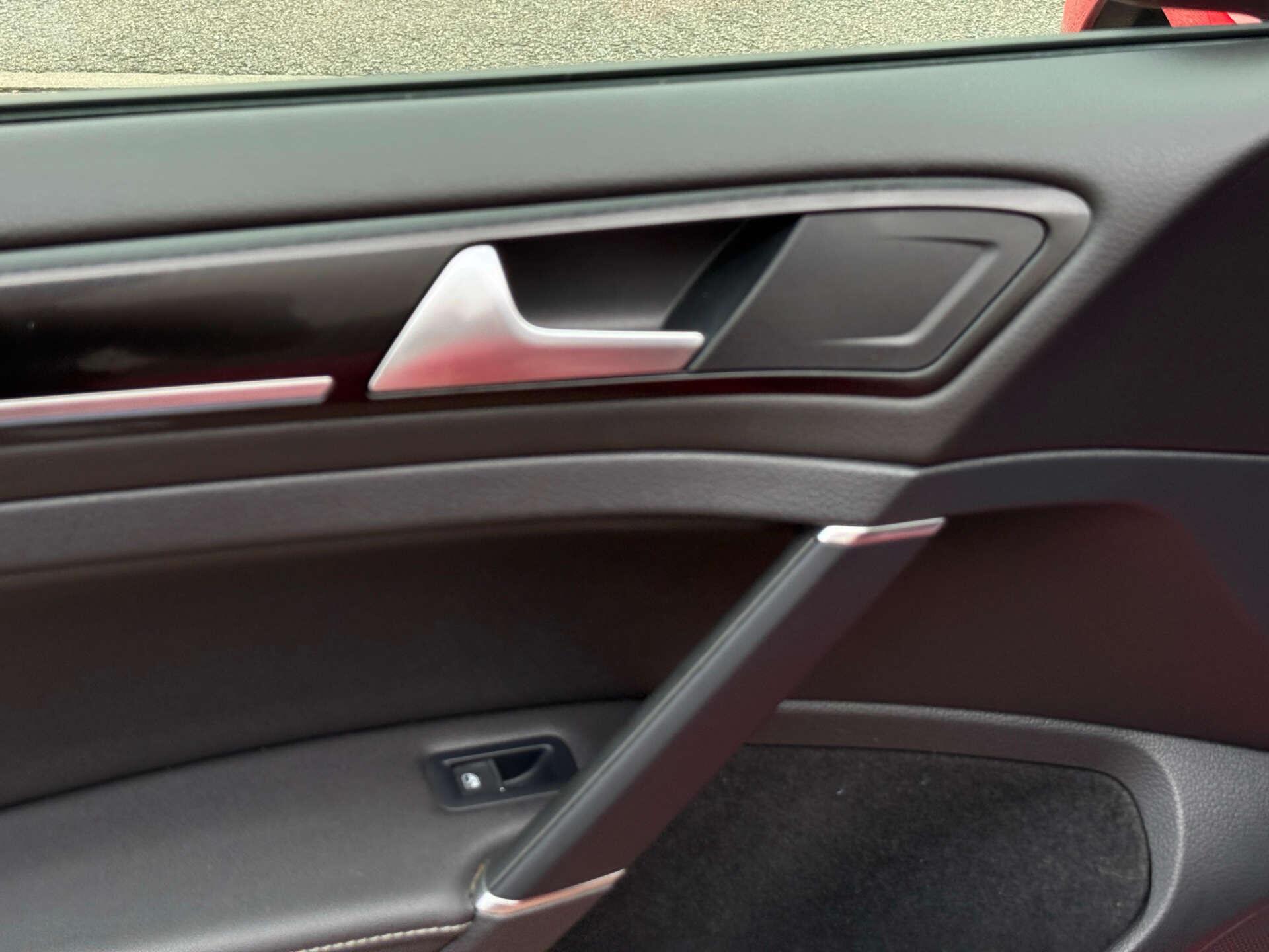 Volkswagen Golf view 43