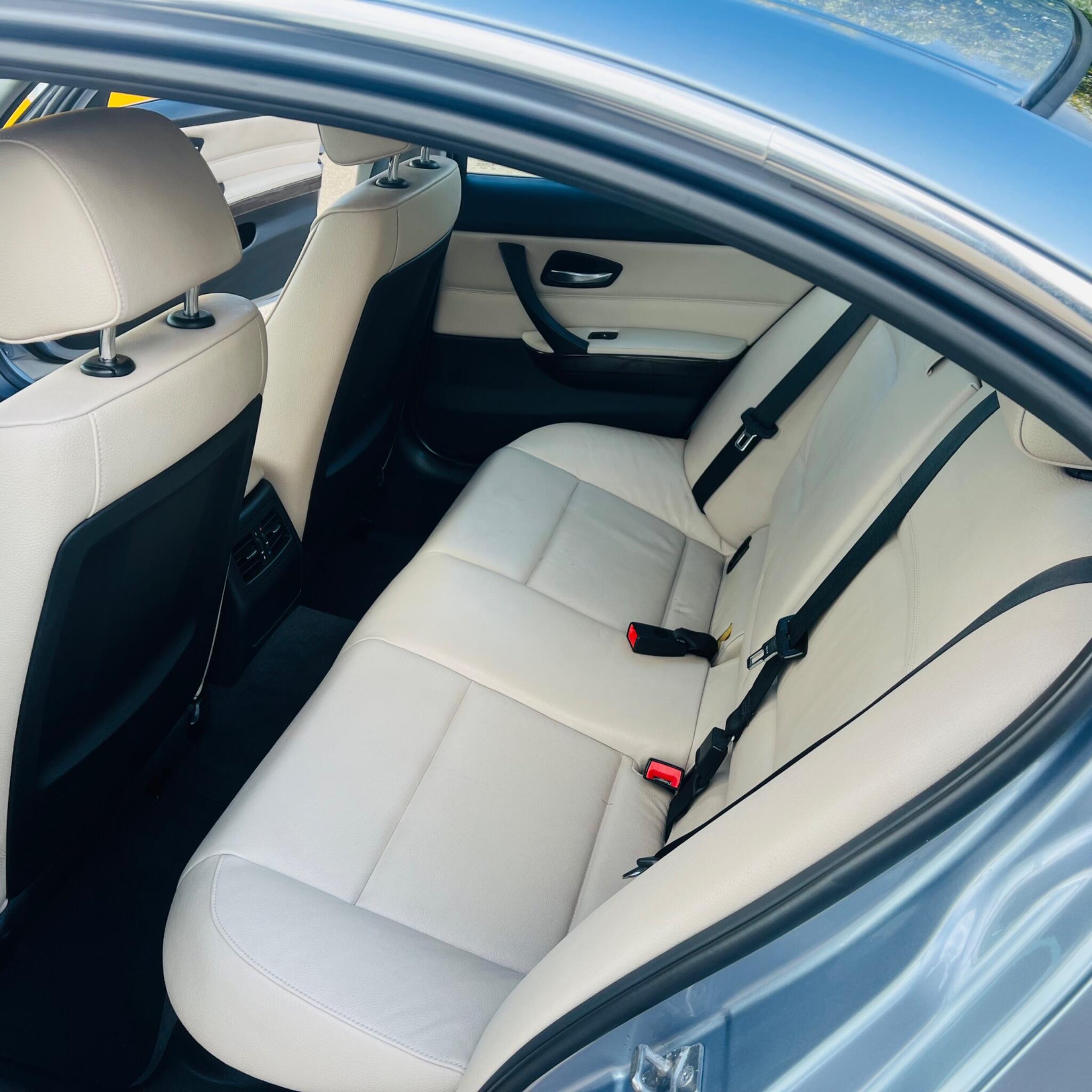 BMW 3 Series view 13