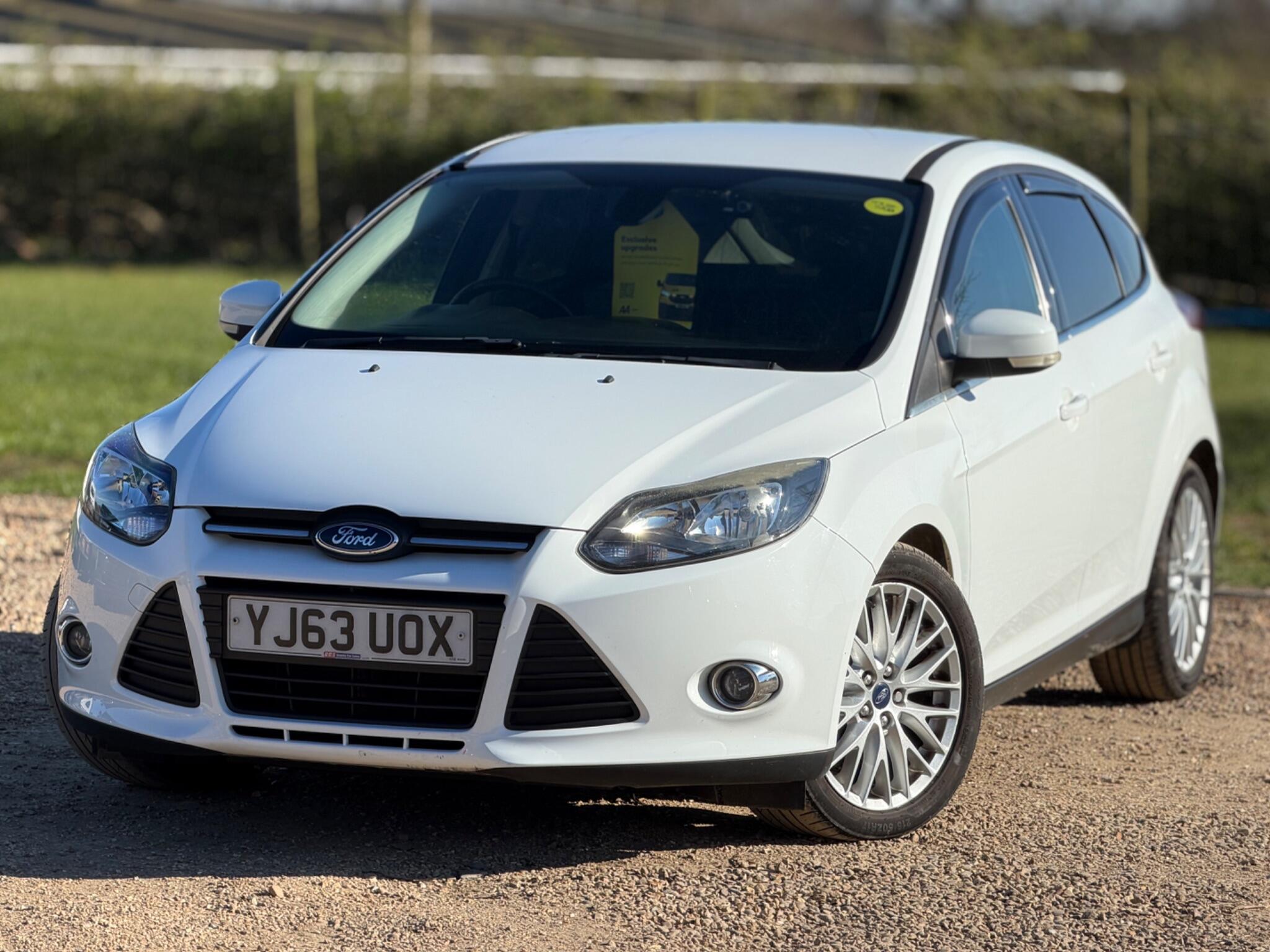 2013 Ford Focus 1.6 TDCi Zetec Euro 5 (s/s) 5dr image 2