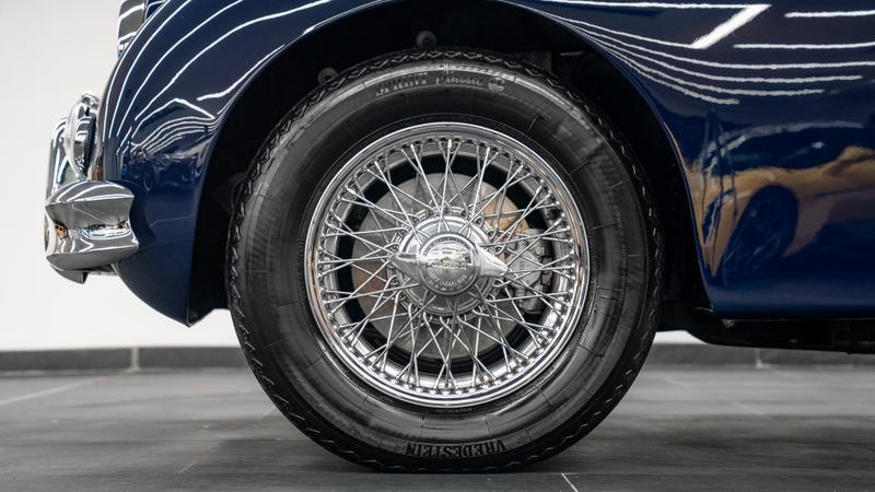 Jaguar XK150 view 16