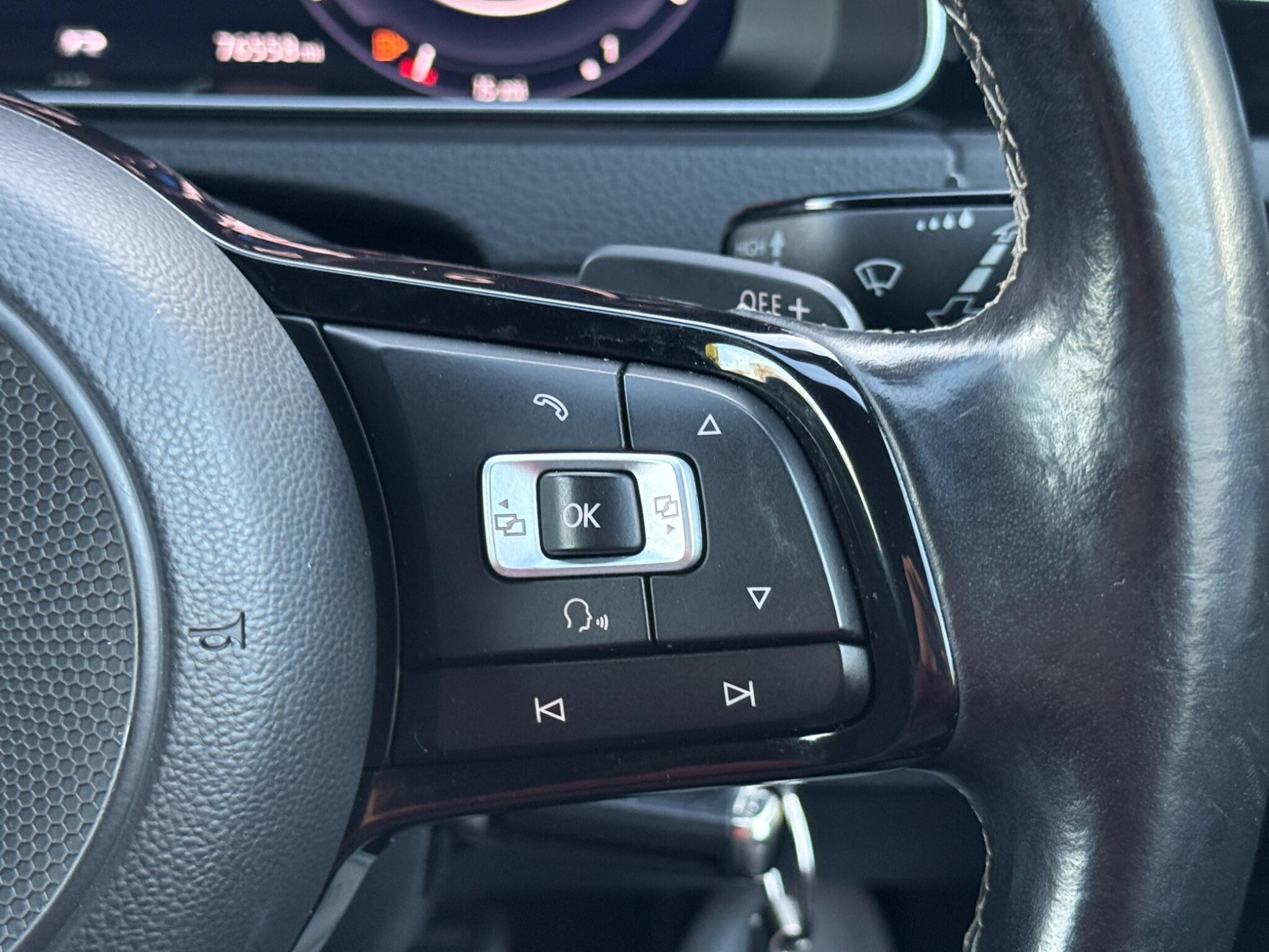 Volkswagen Golf - Image 60