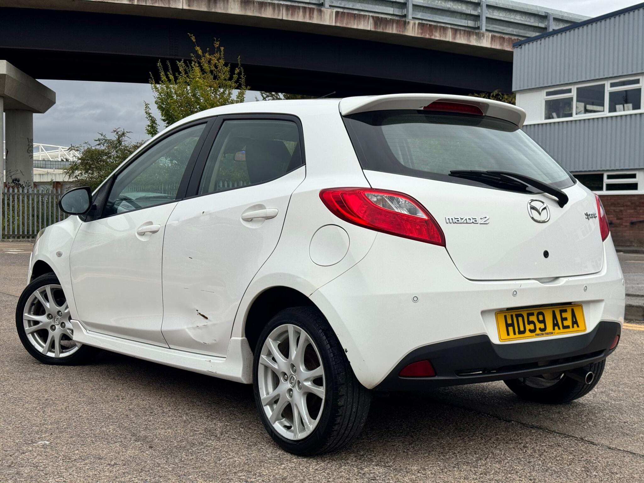 Mazda Mazda2 view 8