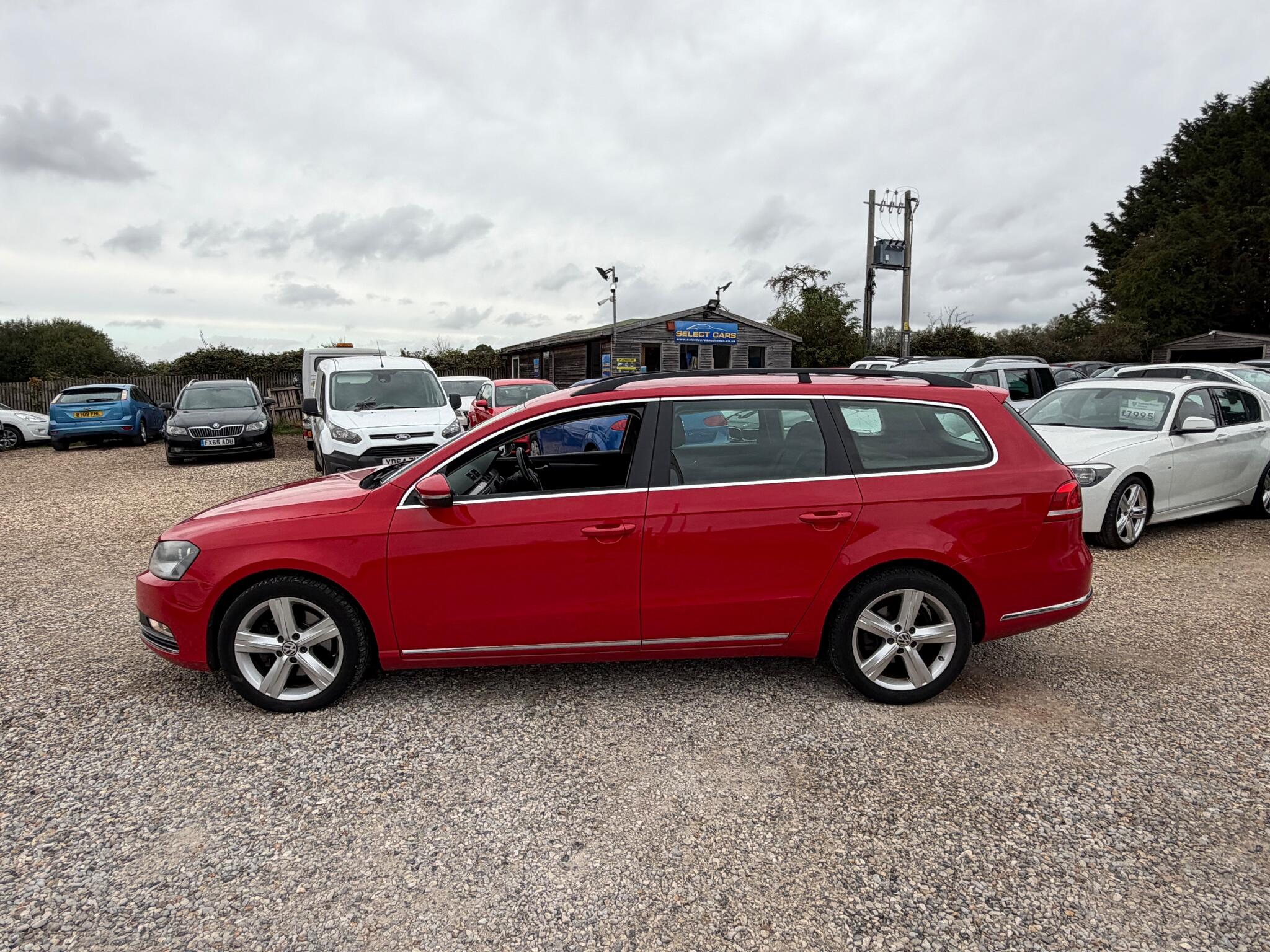 Volkswagen Passat view 6