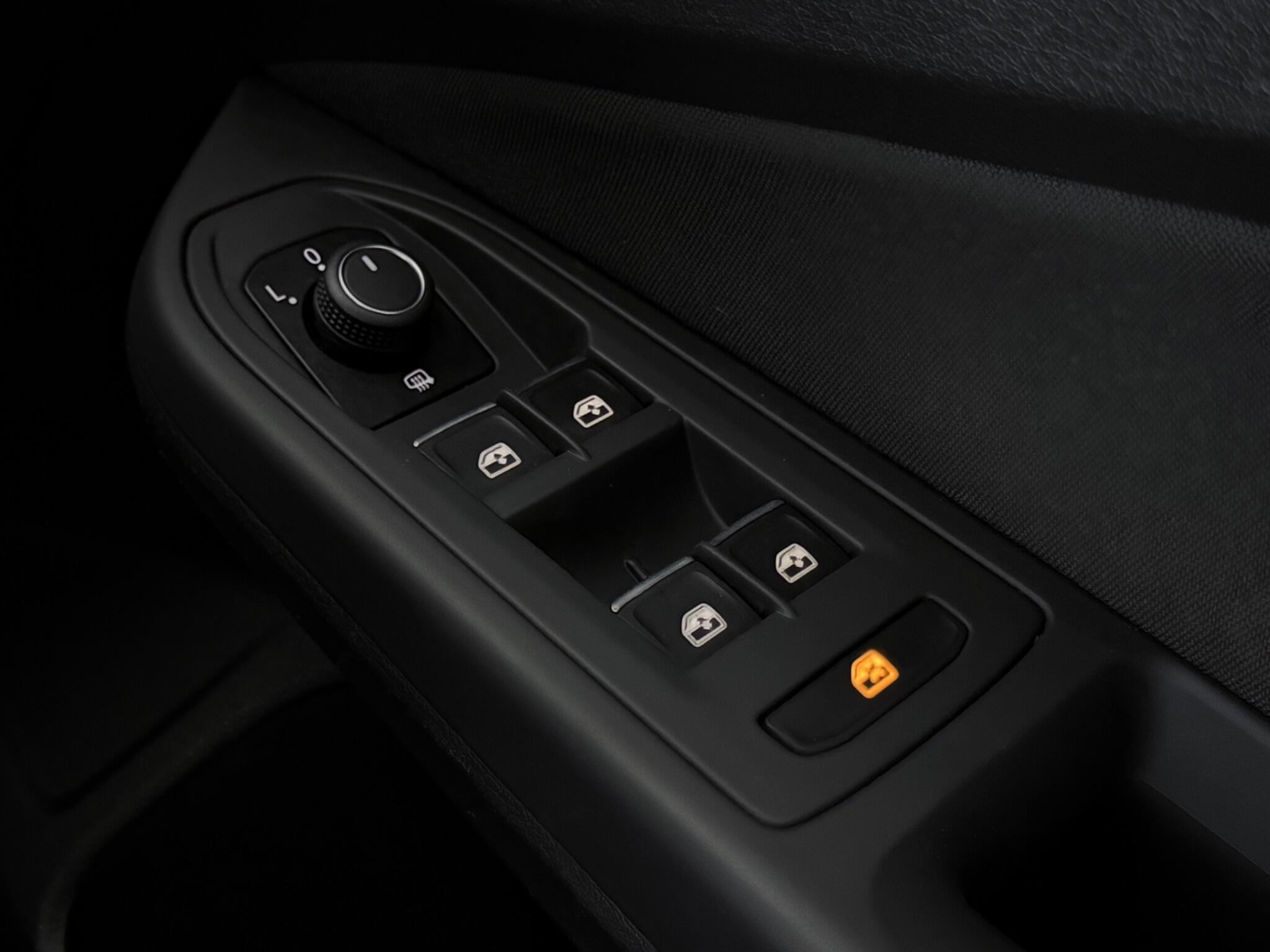Volkswagen Golf view 18