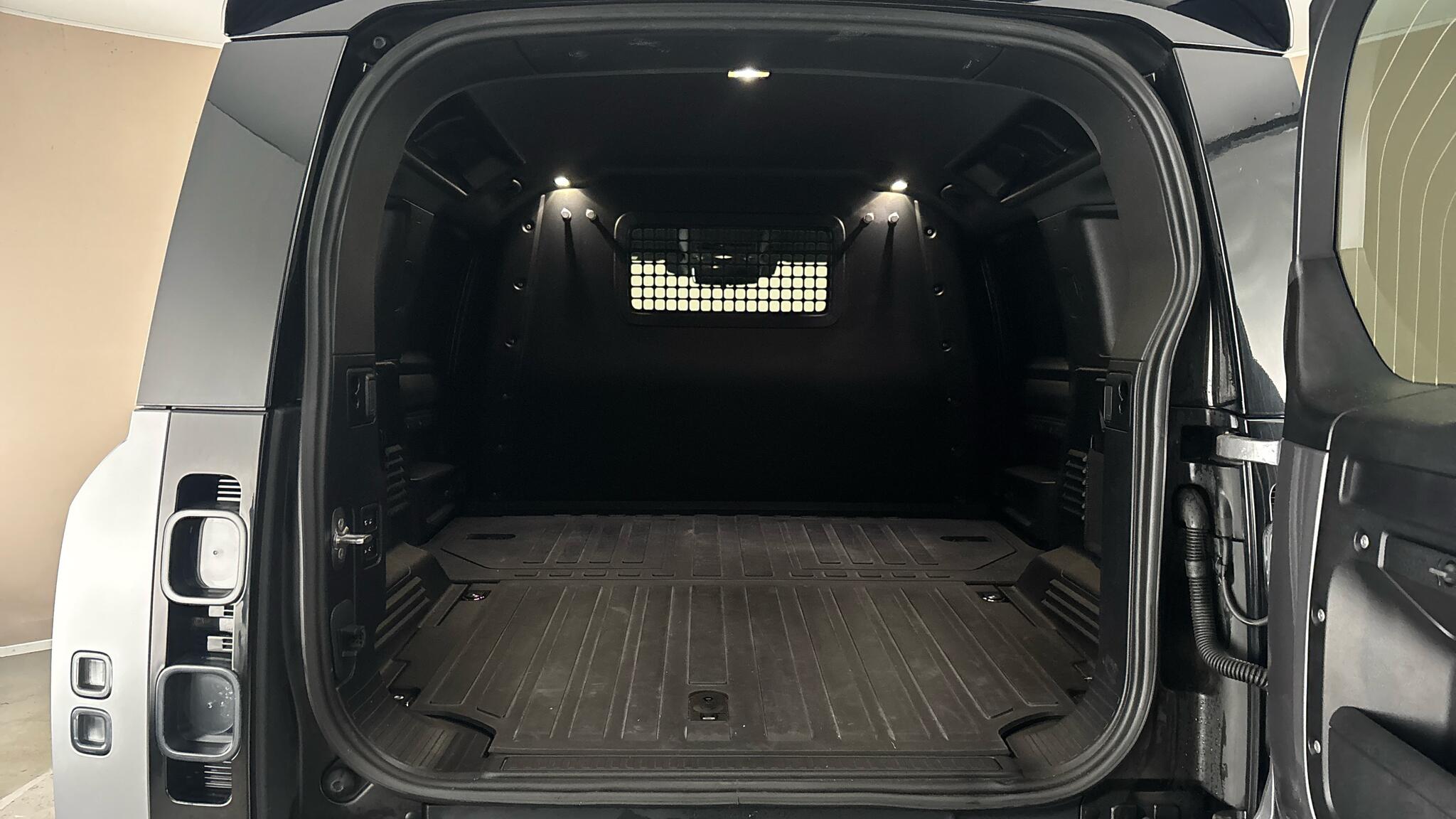 Land Rover Defender view 11