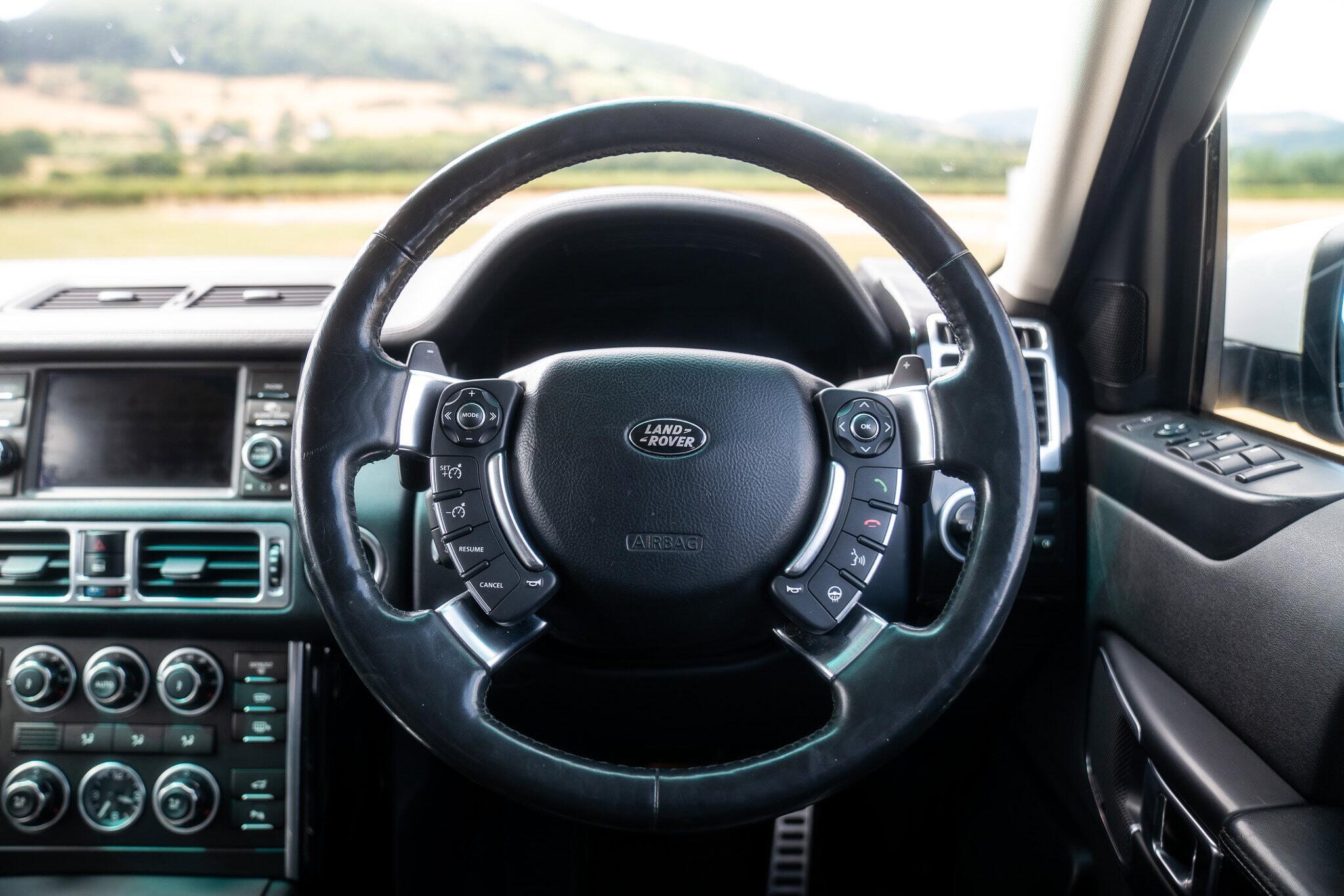 Land Rover Range Rover view 32