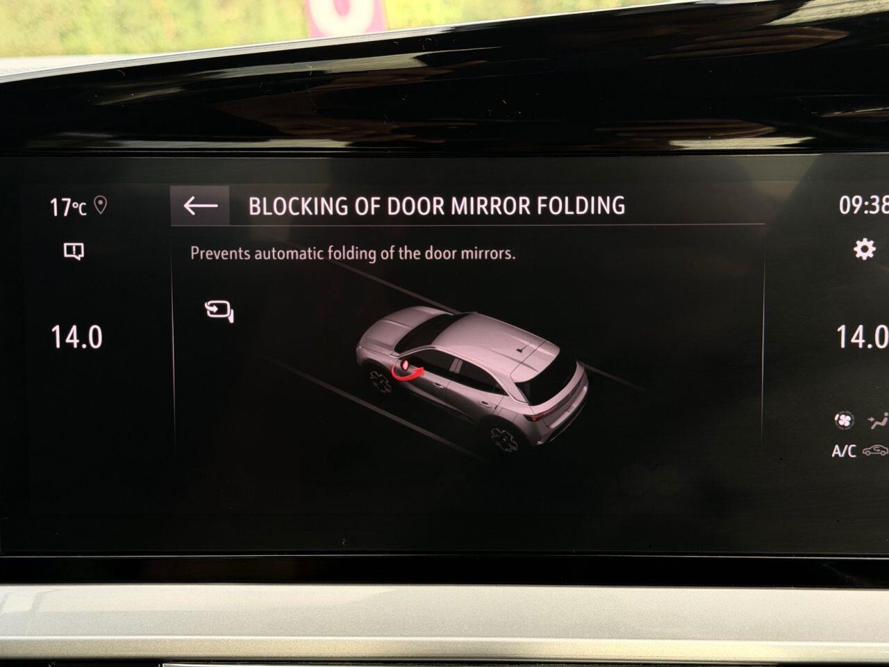 Vauxhall Mokka Electric view 65