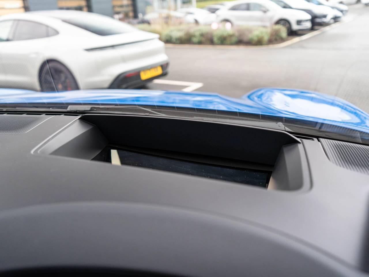 Porsche Macan view 27