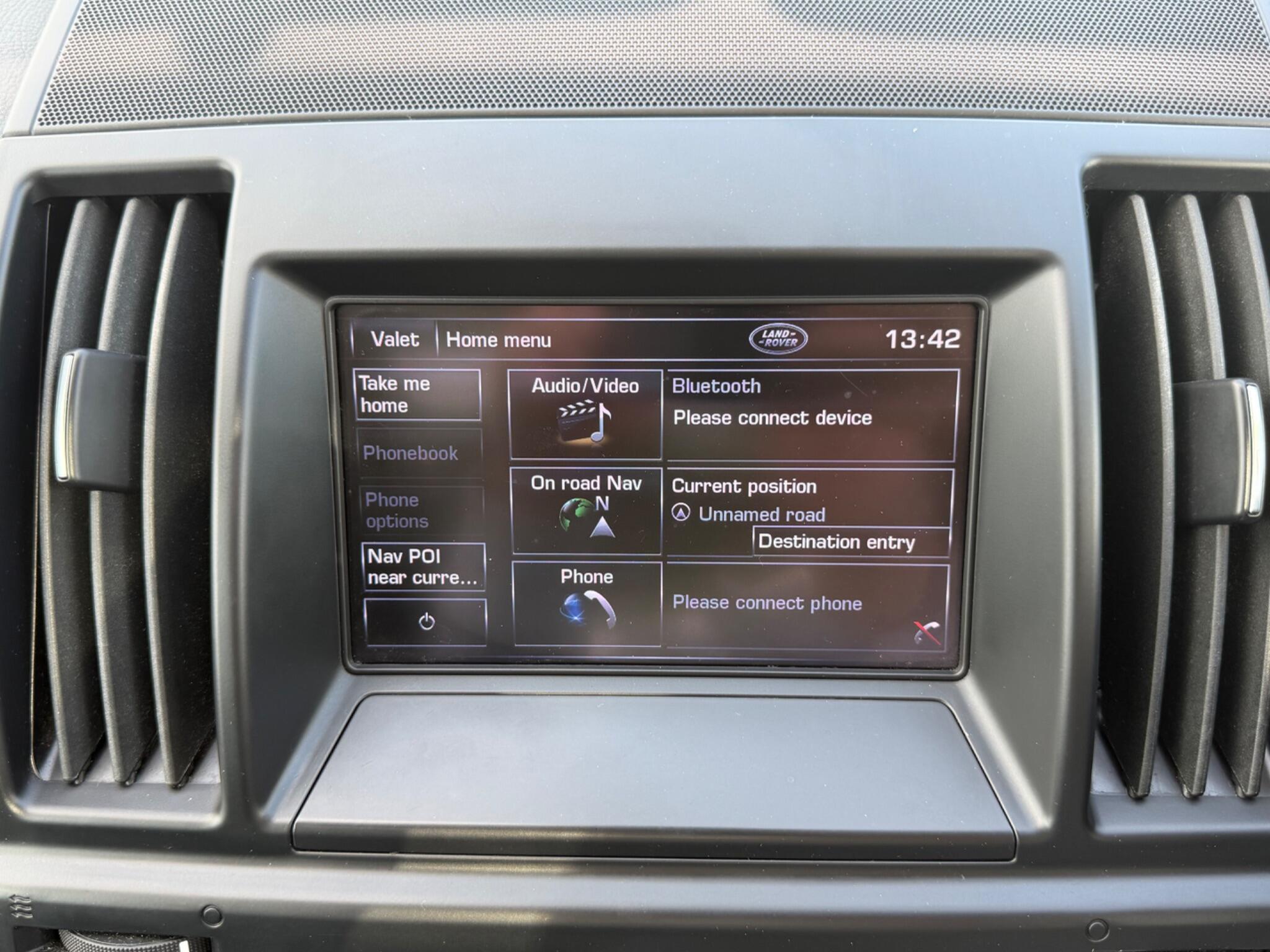Land Rover Freelander view 8