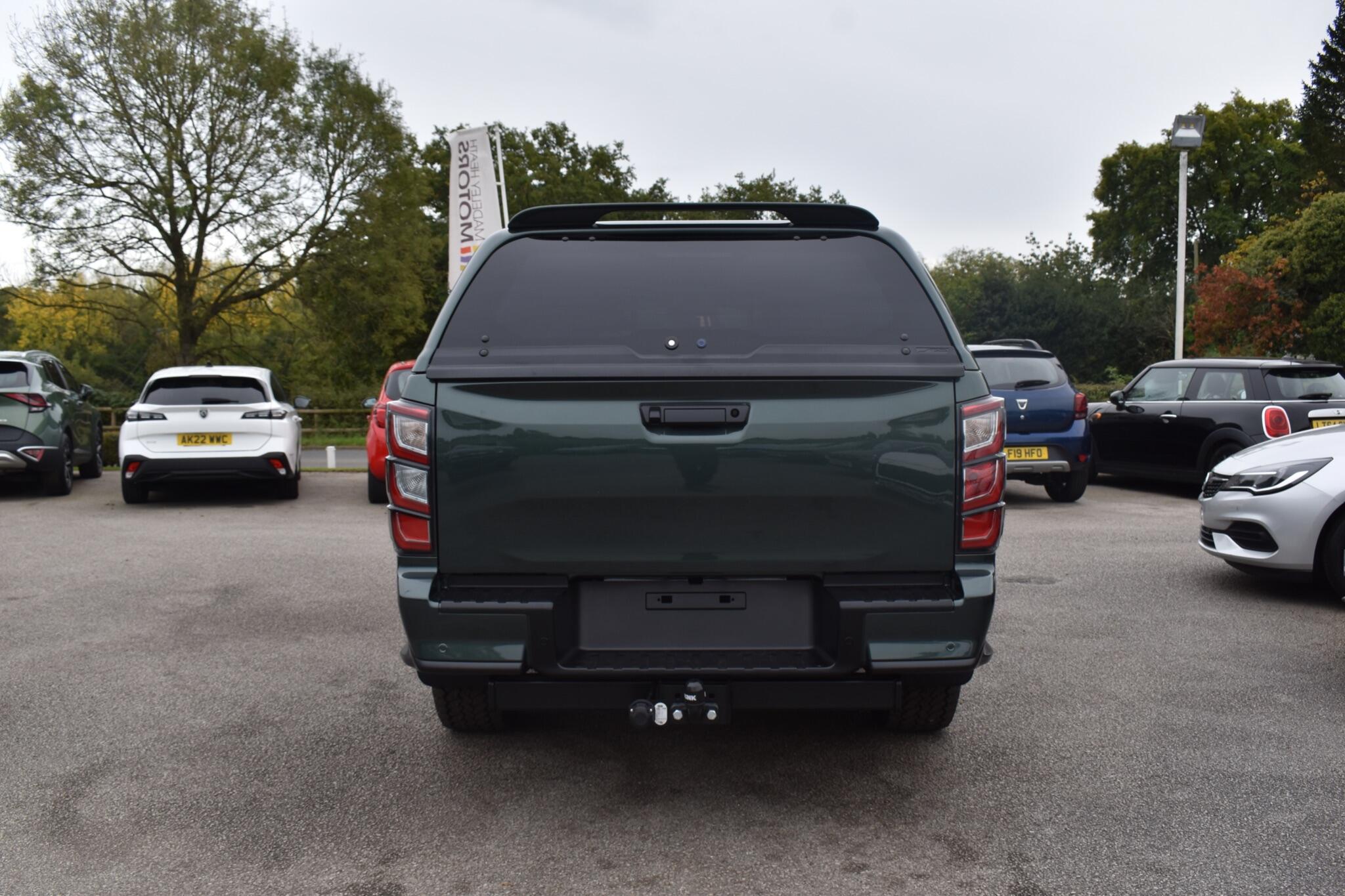 D-Max - 1.9 TD V-Cross Huntsman Auto 4WD Euro 6 - Image 11