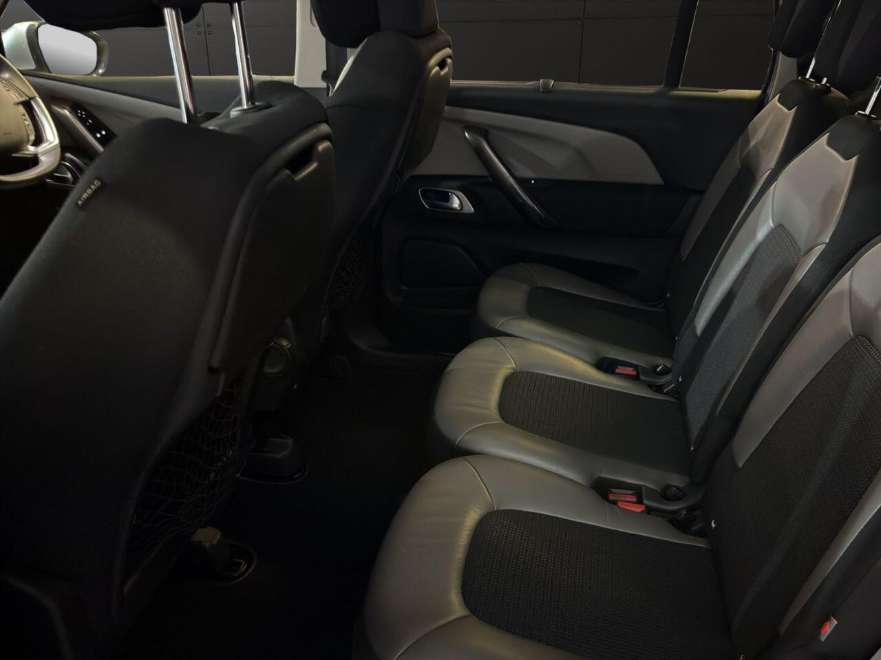 Citroen Grand C4 Picasso view 15