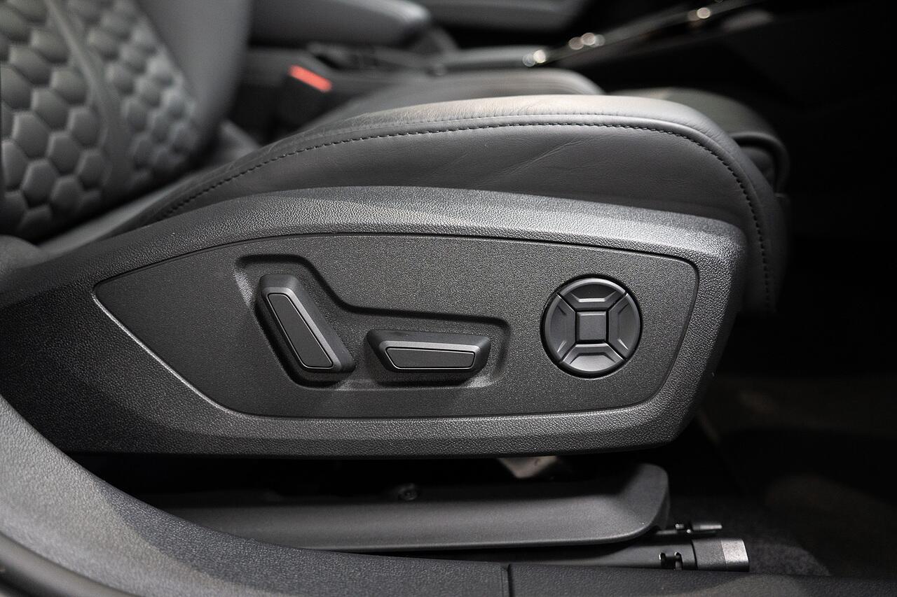 Audi RS3 view 28