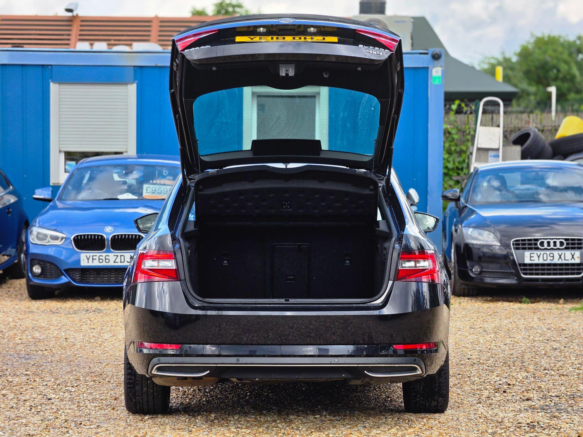Skoda Superb view 31