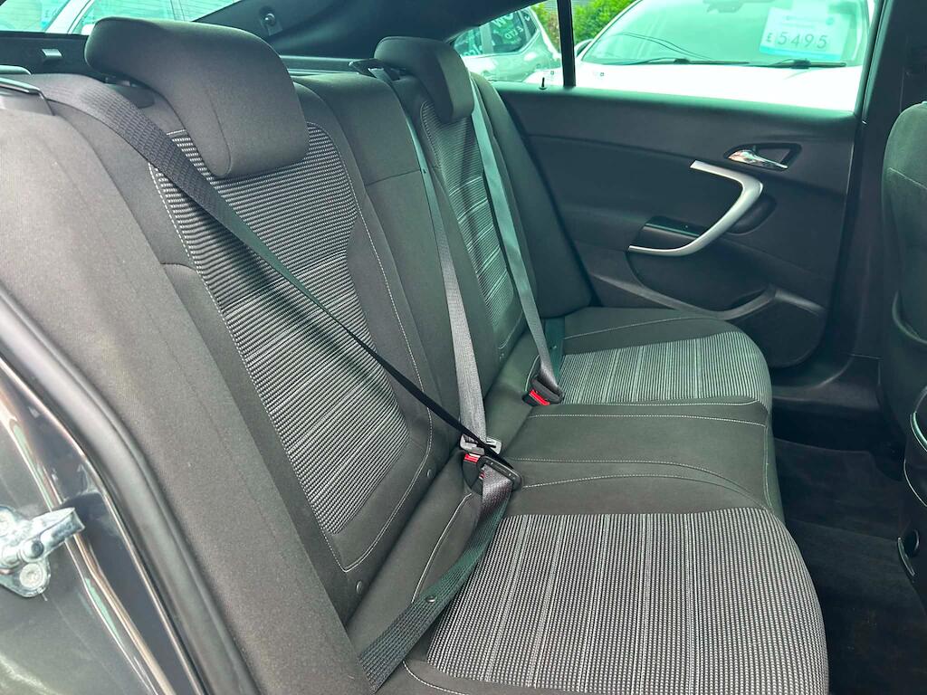 Vauxhall Insignia view 10