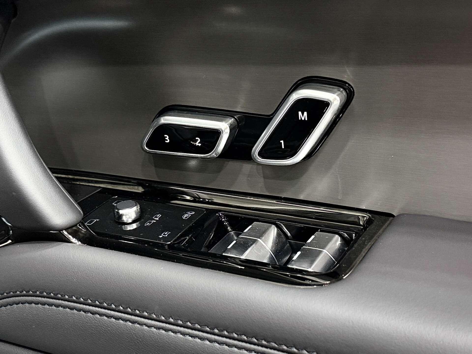Land Rover Range Rover Sport view 35