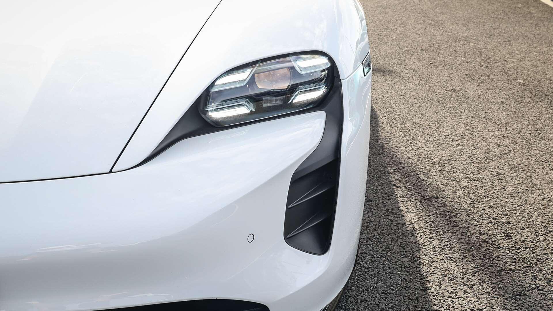 Porsche Taycan view 26