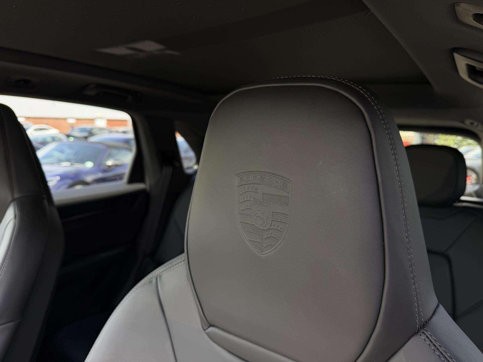 Porsche Cayenne view 19