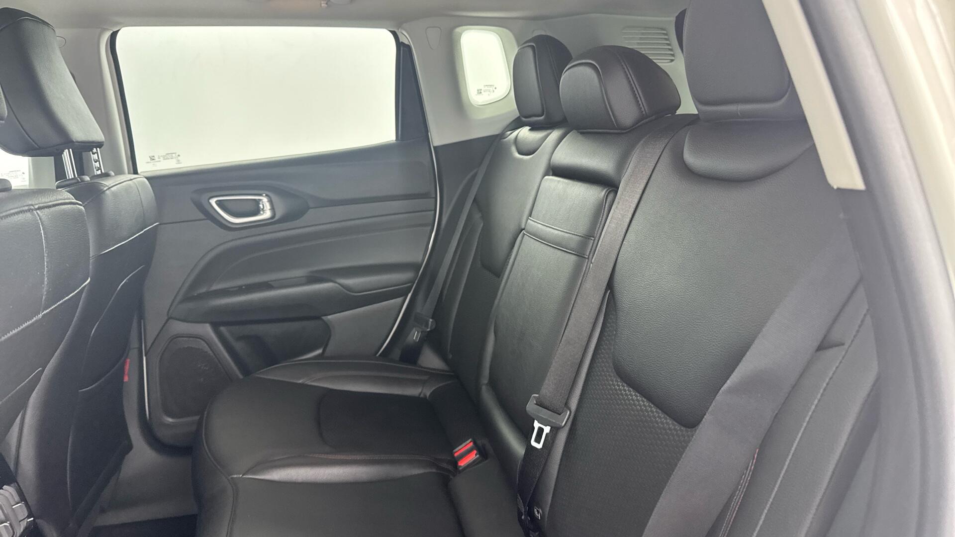Jeep Compass view 14