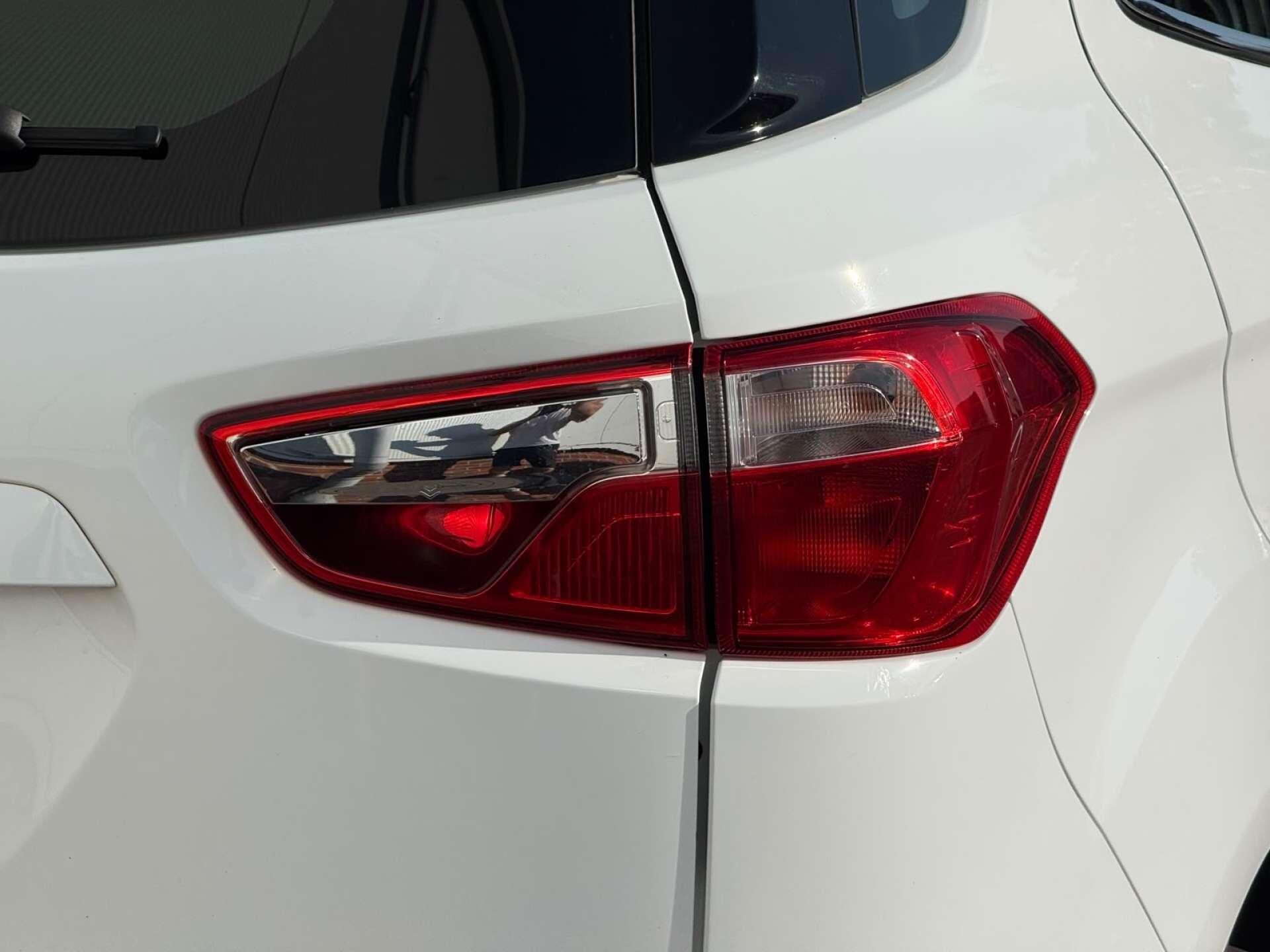 Ford Ecosport view 6