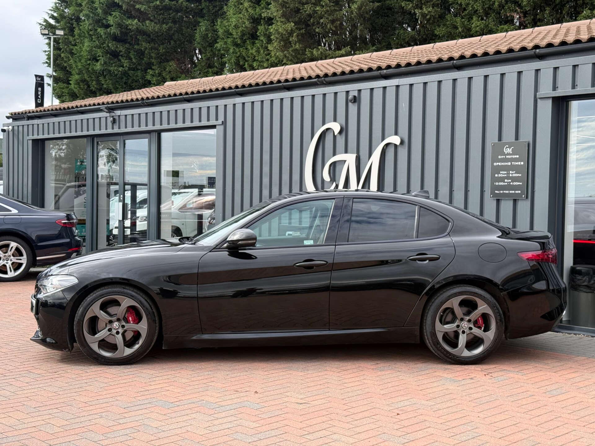 Alfa Romeo Giulia view 10