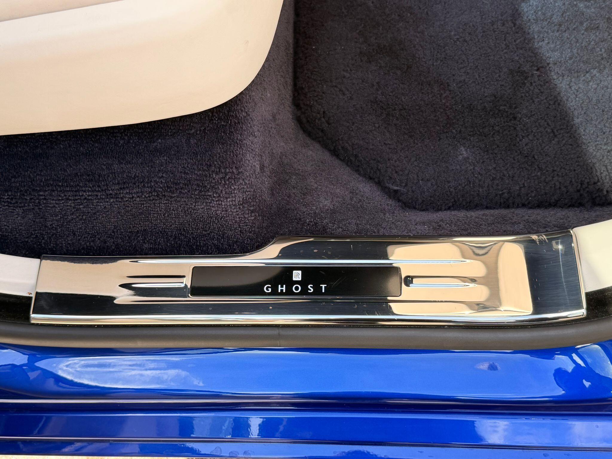 Rolls-Royce Ghost view 40